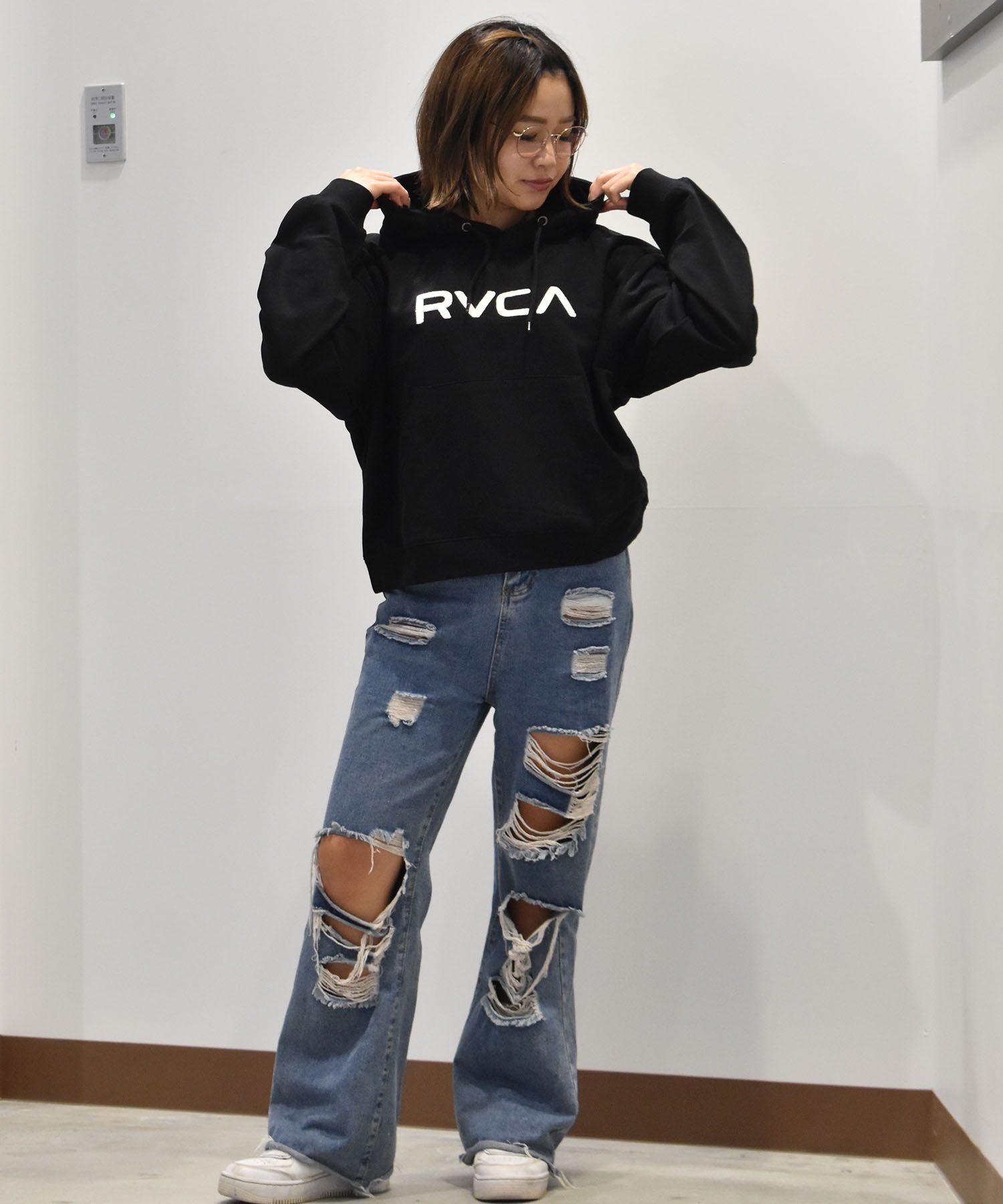 RVCA ルーカ パーカー レディース ロゴ プルオーバー