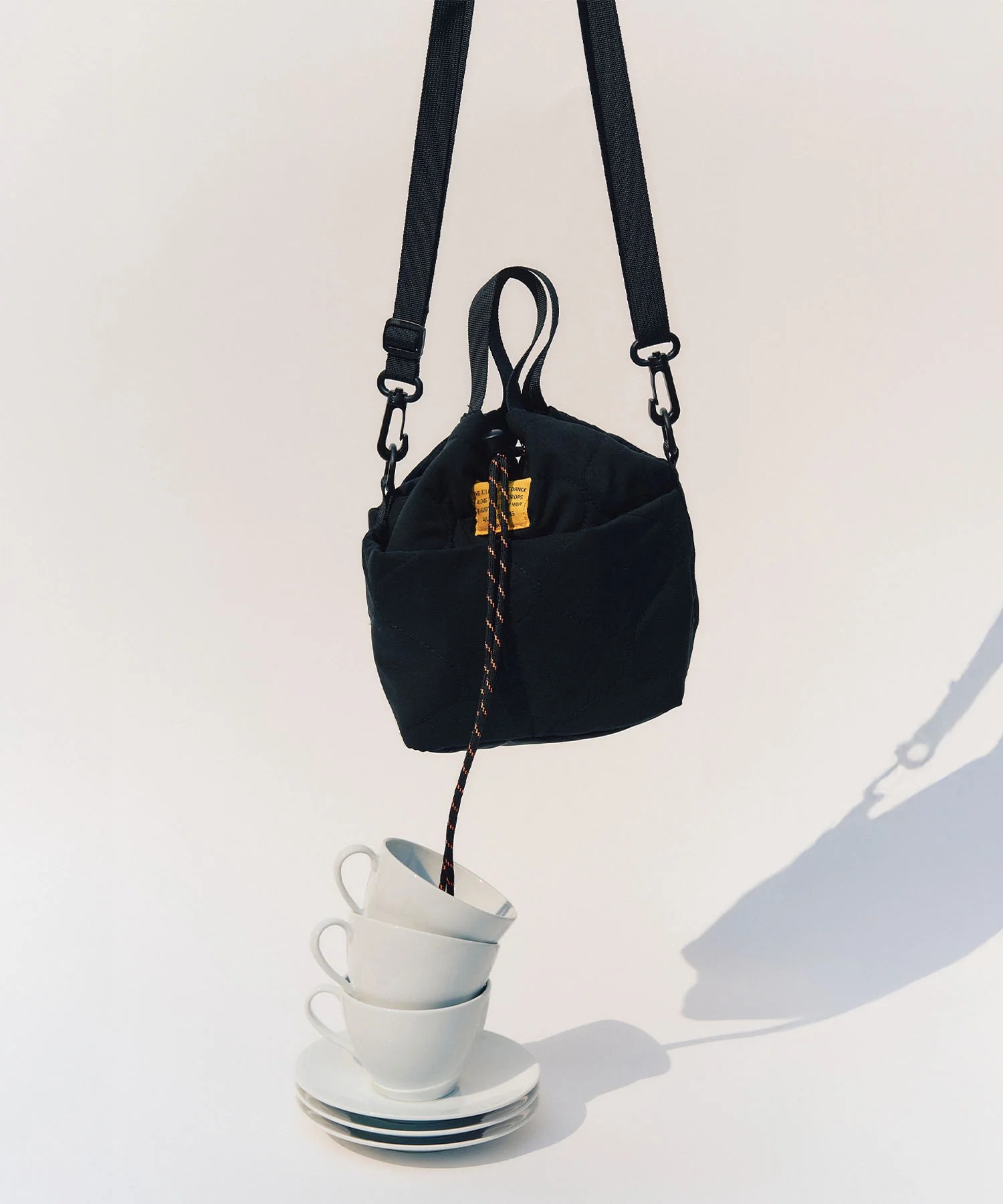 KiU キウ バッグ パデッドポケッタフルミニバッグ K384-900 ショルダー