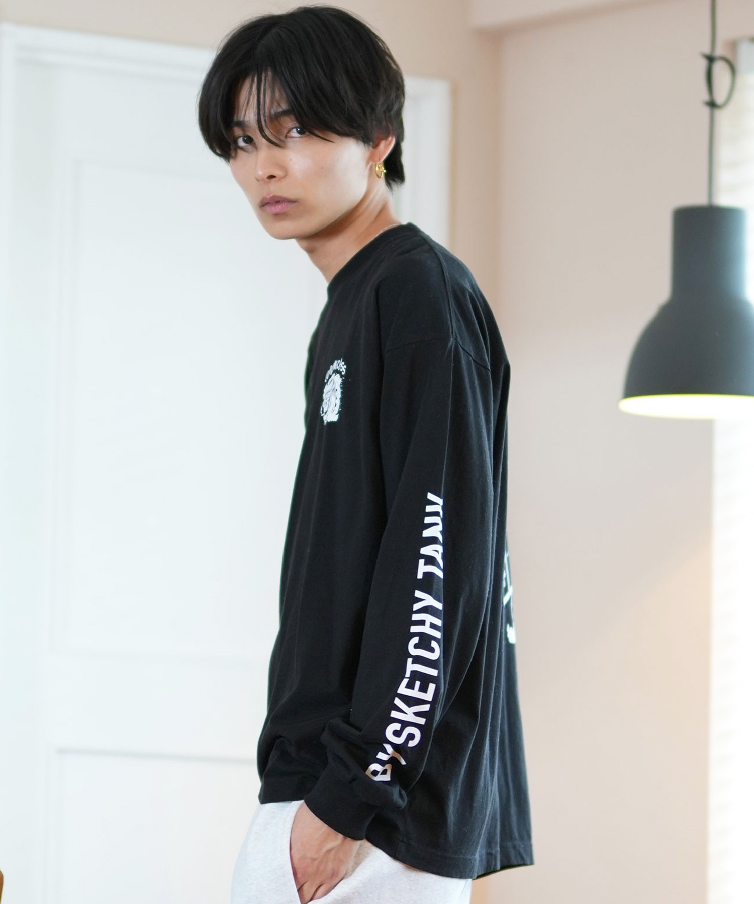 【関税込み】Tom Sachs Logjam ロング スリーブ T シャツ Tom SachsのLogjam ロング スリーブ T シャツがセール中