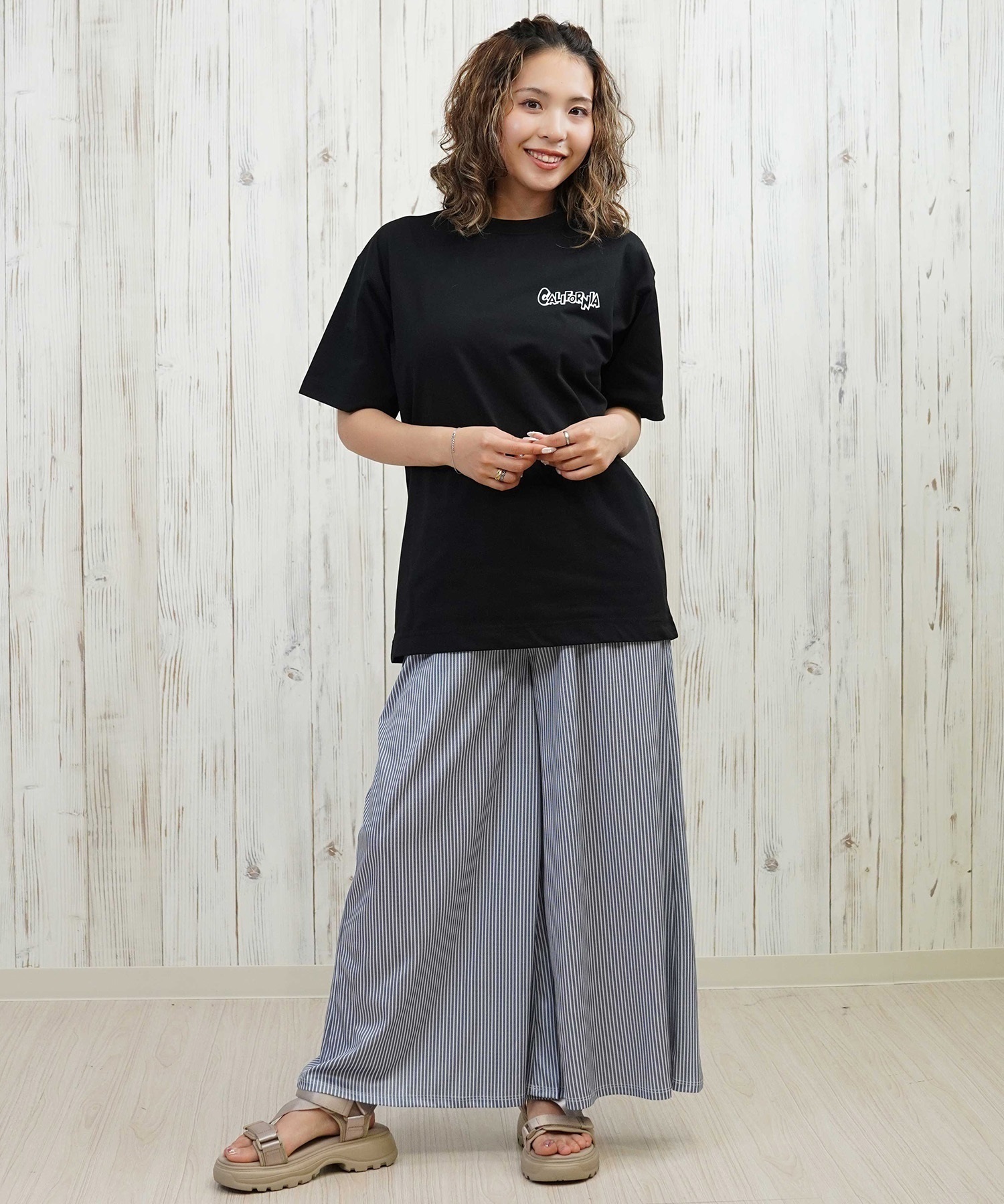 ANTIBAL アンティバル 水着 レディース ラッシュガード 半袖 Tシャツ ミッキーマウス 水陸両用 UVカット 253AN2ST570(BLK-FREE)