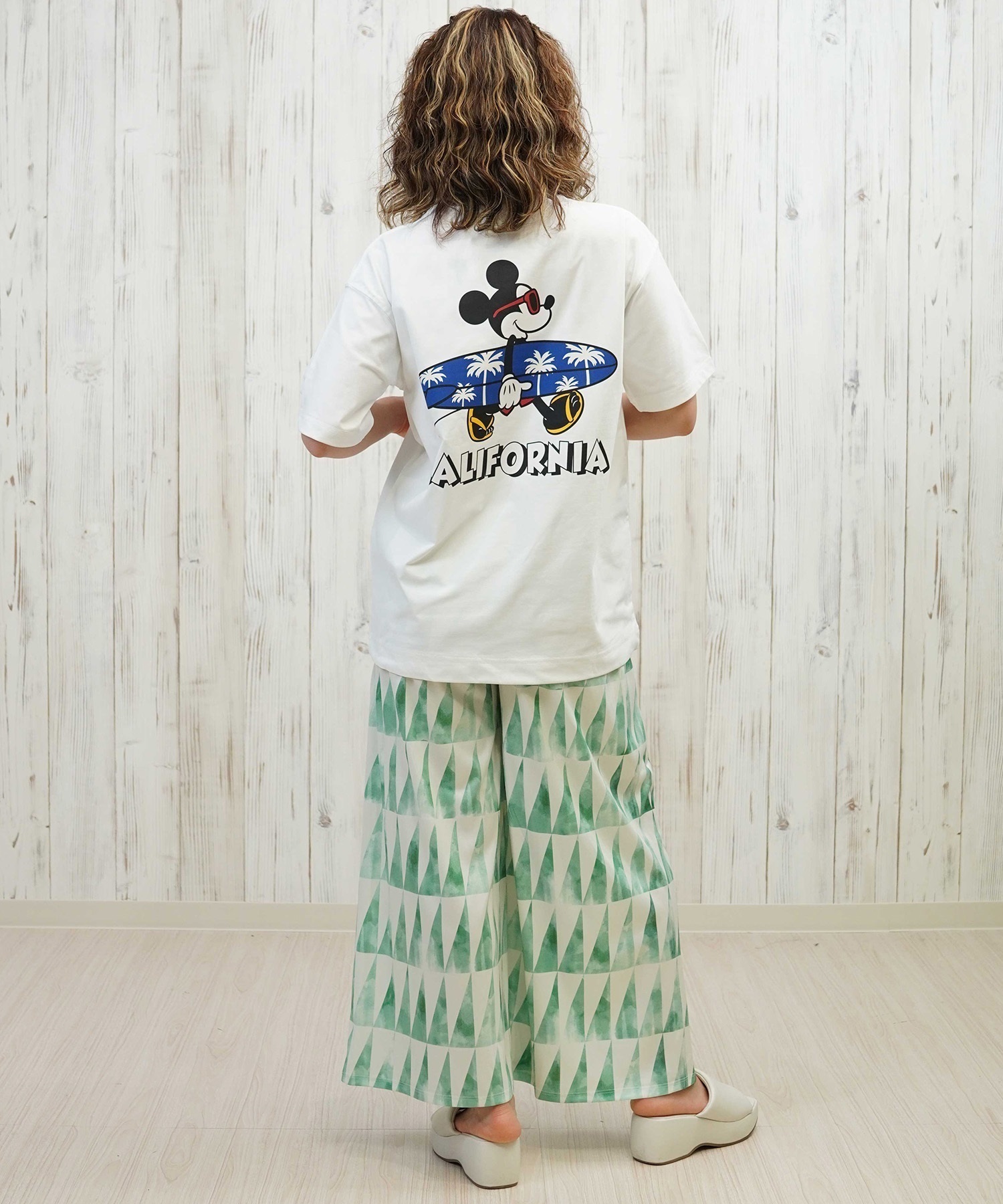 ANTIBAL アンティバル 水着 レディース ラッシュガード 半袖 Tシャツ ミッキーマウス 水陸両用 UVカット 253AN2ST570(BLK-FREE)