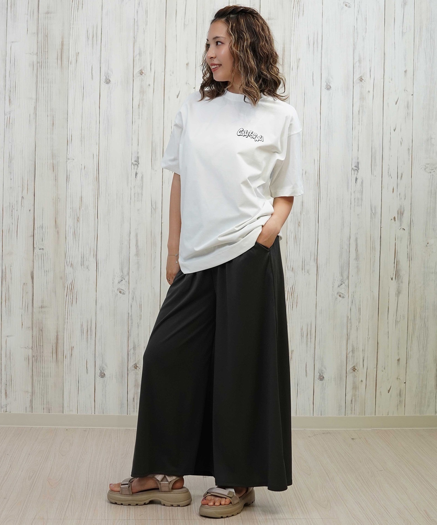 ANTIBAL アンティバル 水着 レディース ラッシュガード 半袖 Tシャツ ミッキーマウス 水陸両用 UVカット 253AN2ST570(BLK-FREE)