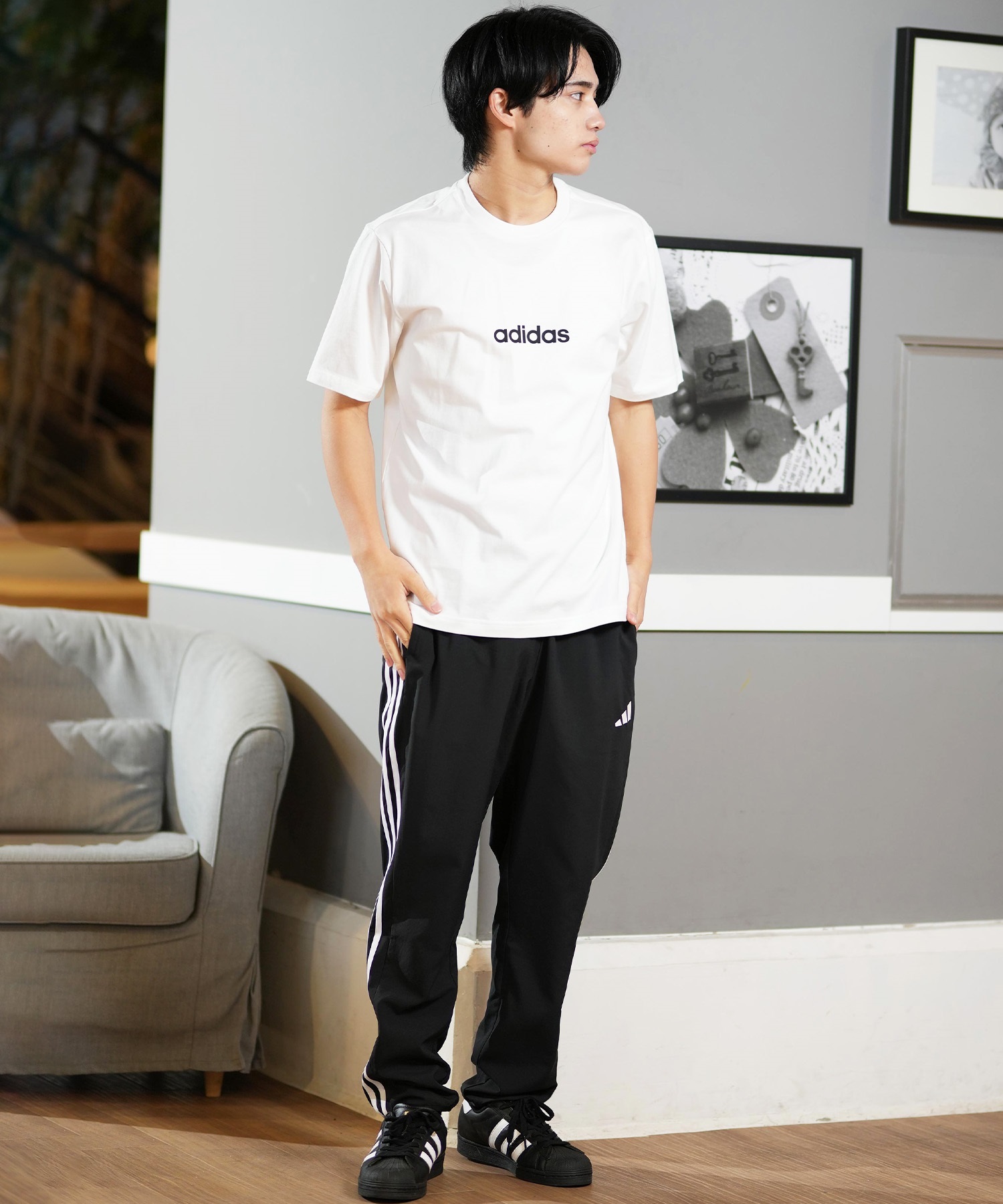 adidas tシャツ リニア グラフィック カリ半袖Tシャツ