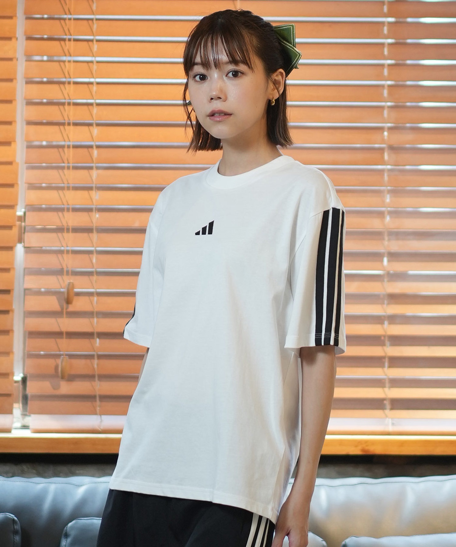 【完売品】アディダス Lサイズ Tシャツ 3ストライプ 白 JC7705　新品 入手困難☆アディダス Lサイズ 半袖 Tシャツ 3ストライプ 白 JC7705