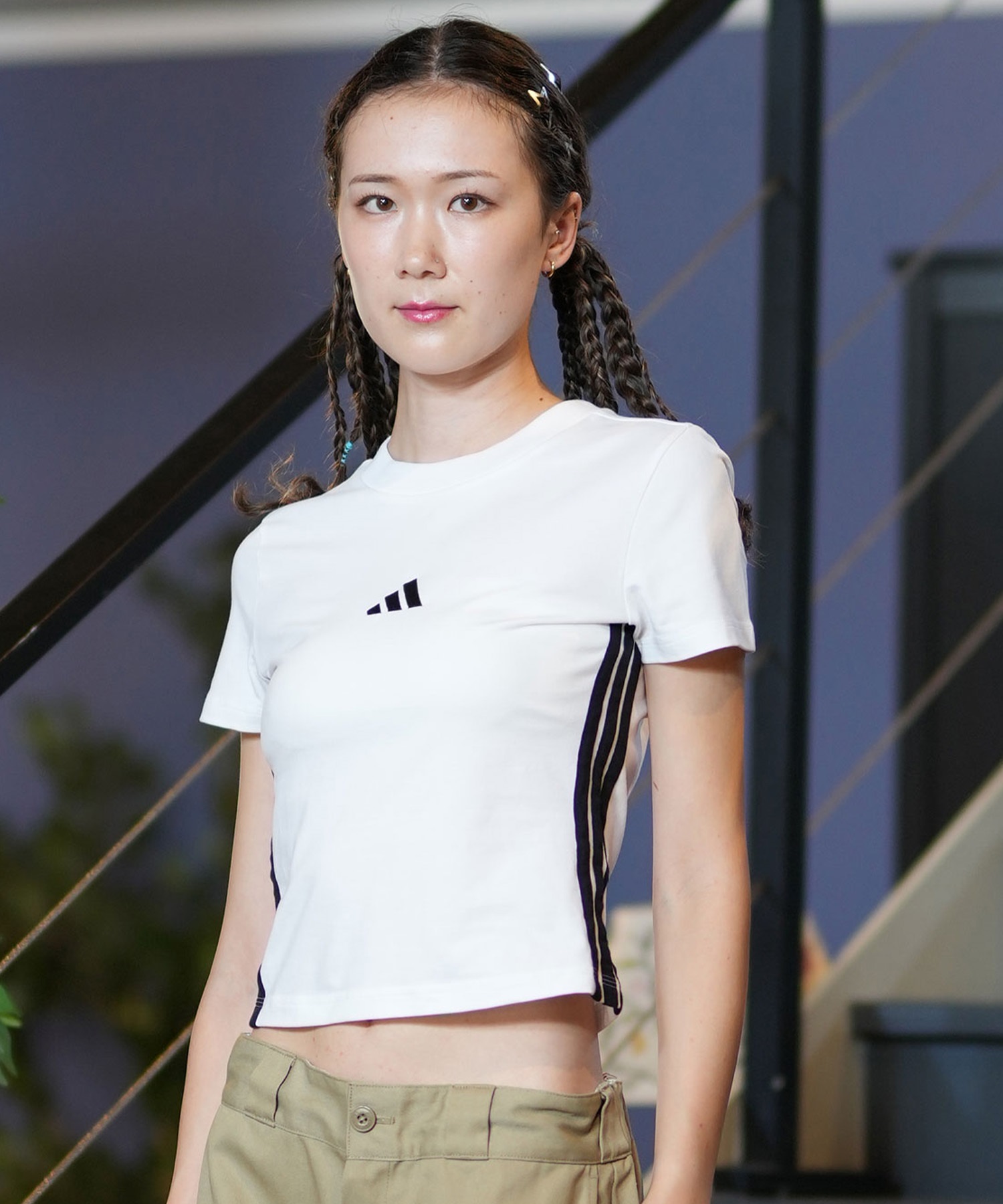 たぬき 希少 adidas アディダス レディース 半袖 Tシャツ スリーストライプ レースクイーン