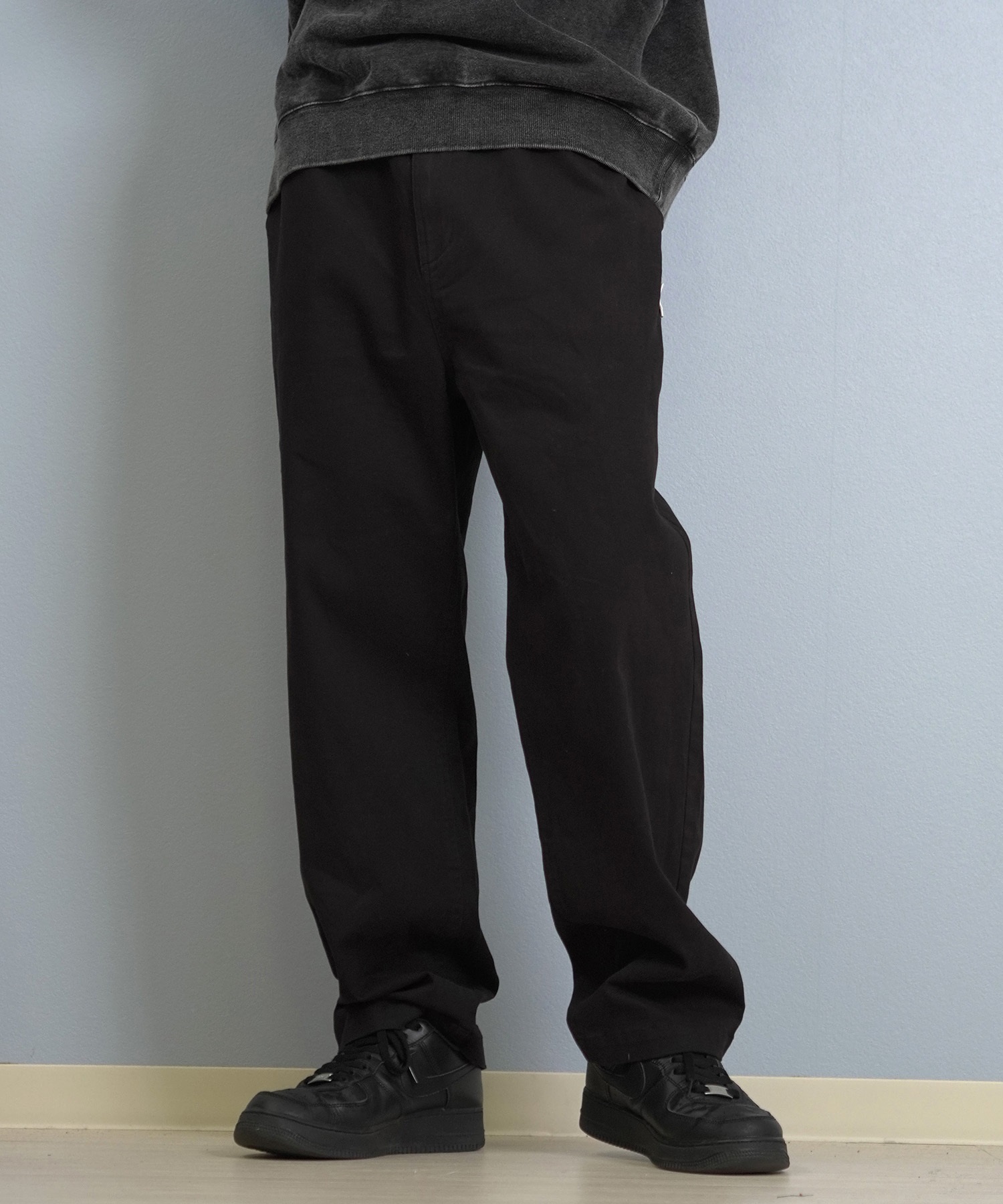 OVY チノパンツ 新作 ブラック OVY New Release] Chino pants that look like denim! ? A little