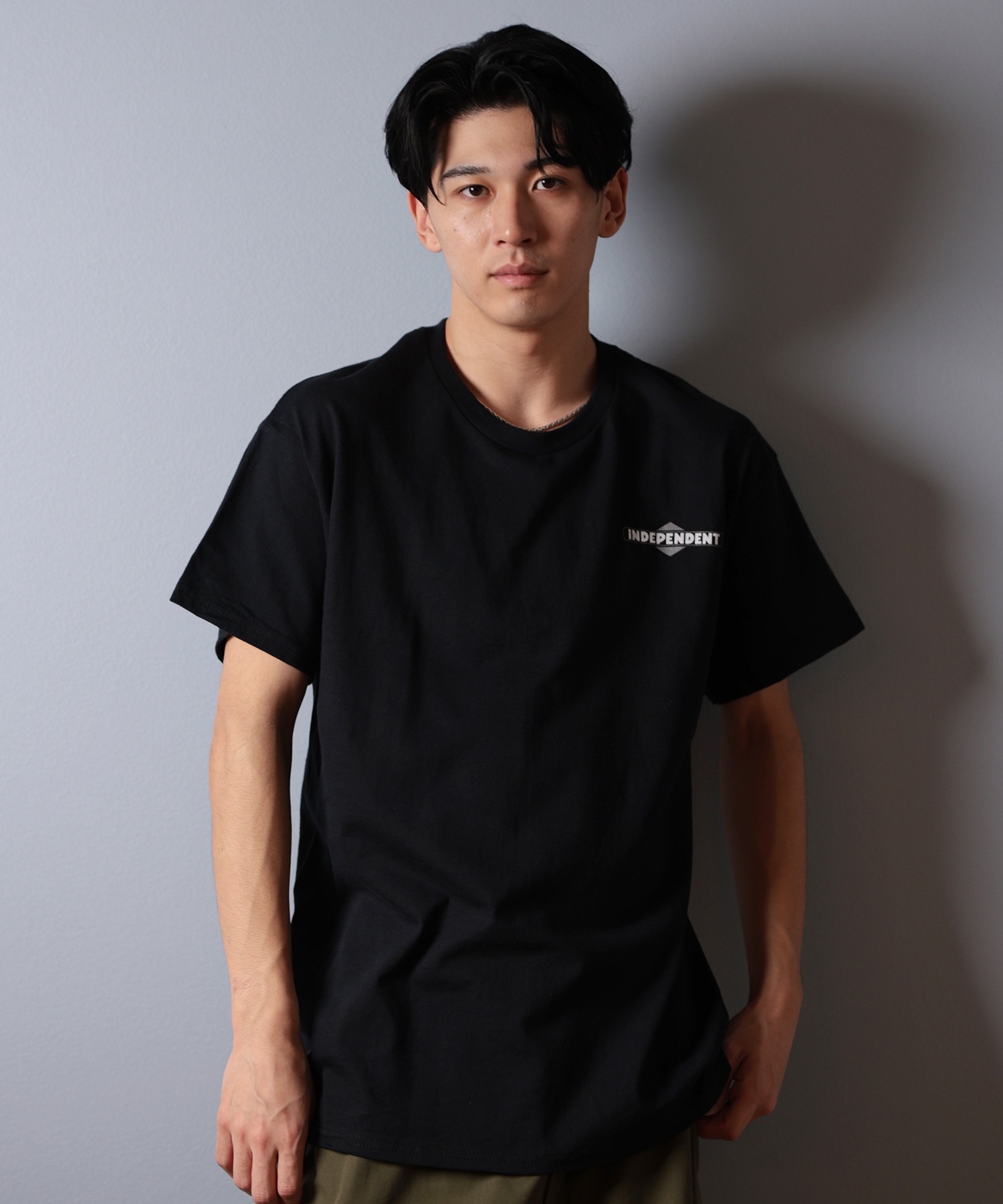 INDEPENDENT インディ ★ 半袖Tシャツ INDEPENDENT インディペンデント 半袖 Tシャツ メンズ バック