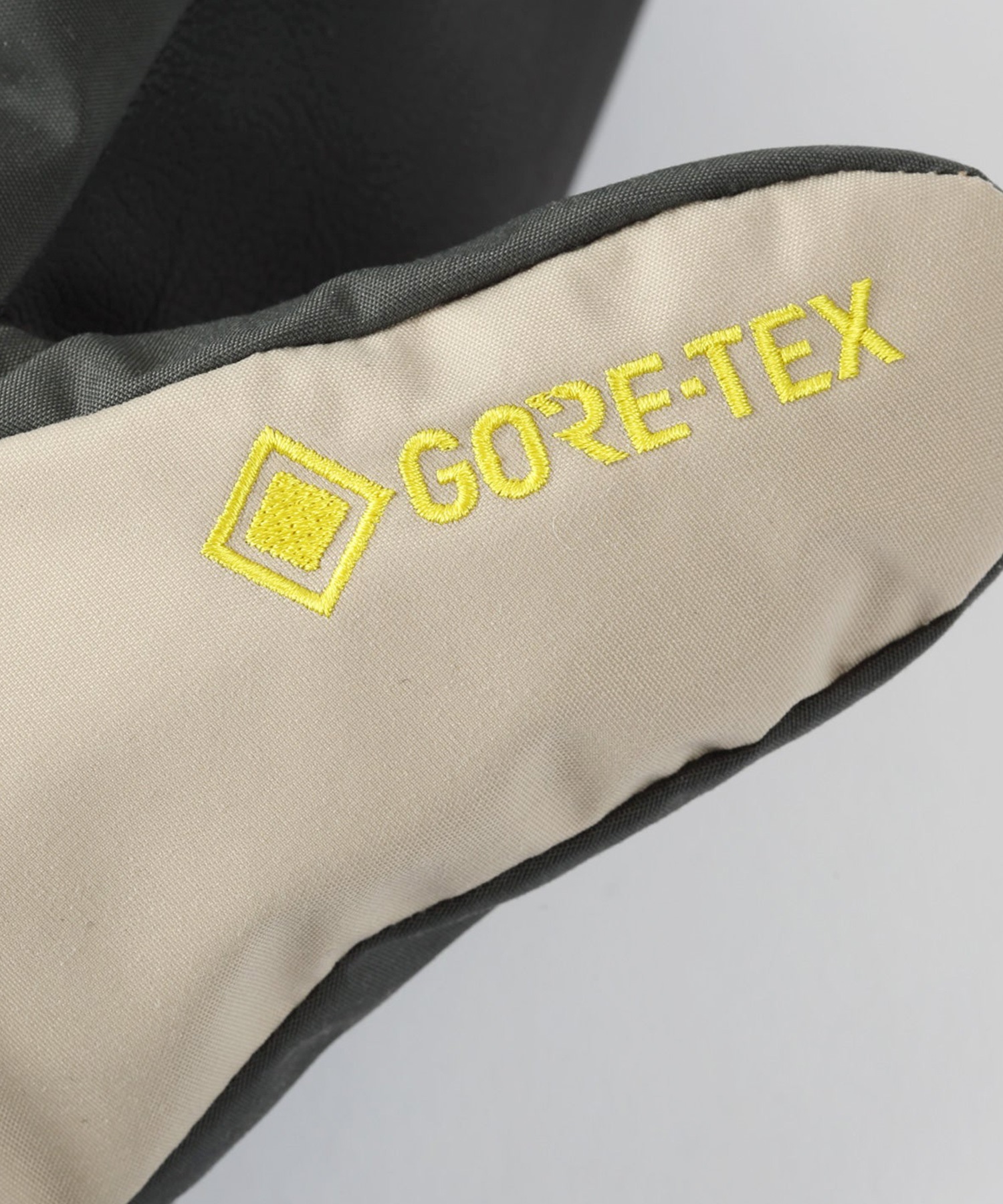 スノはるページ 日産 ルークス ML21S ピノ HC24S 新品 スパイラルケーブル 1個