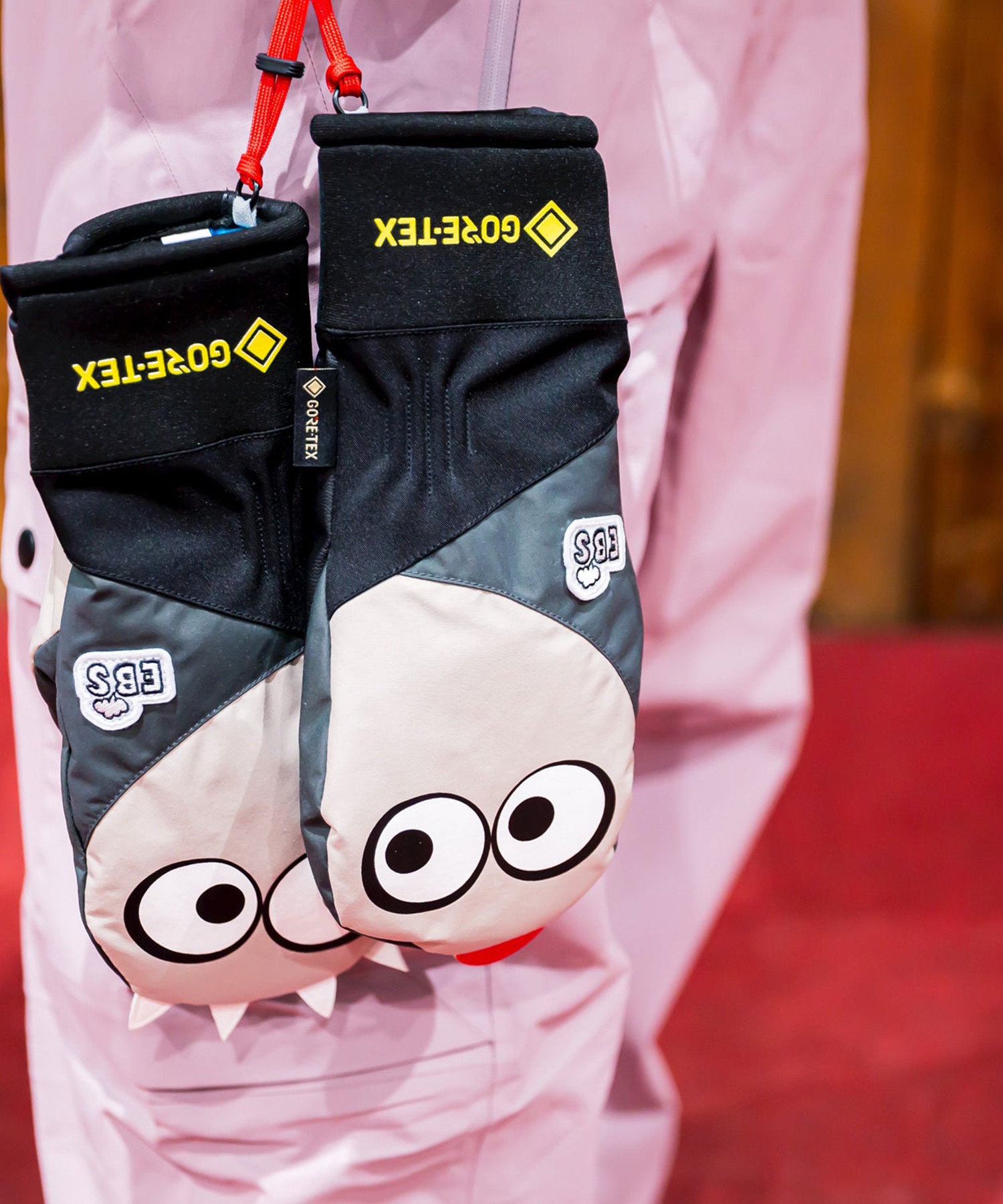 noboemonページ 早期購入/店頭受取対象外】eb's エビス スノーボード グローブ