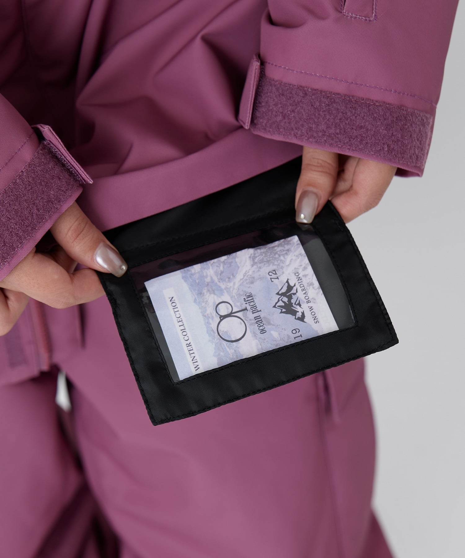 スノーボードウェア（女性用）黒×ピンク　ムラサキスポーツ　ムラスポ　レディース スノーボードウェア（女性用）黒×ピンク ムラサキスポーツ ムラスポ