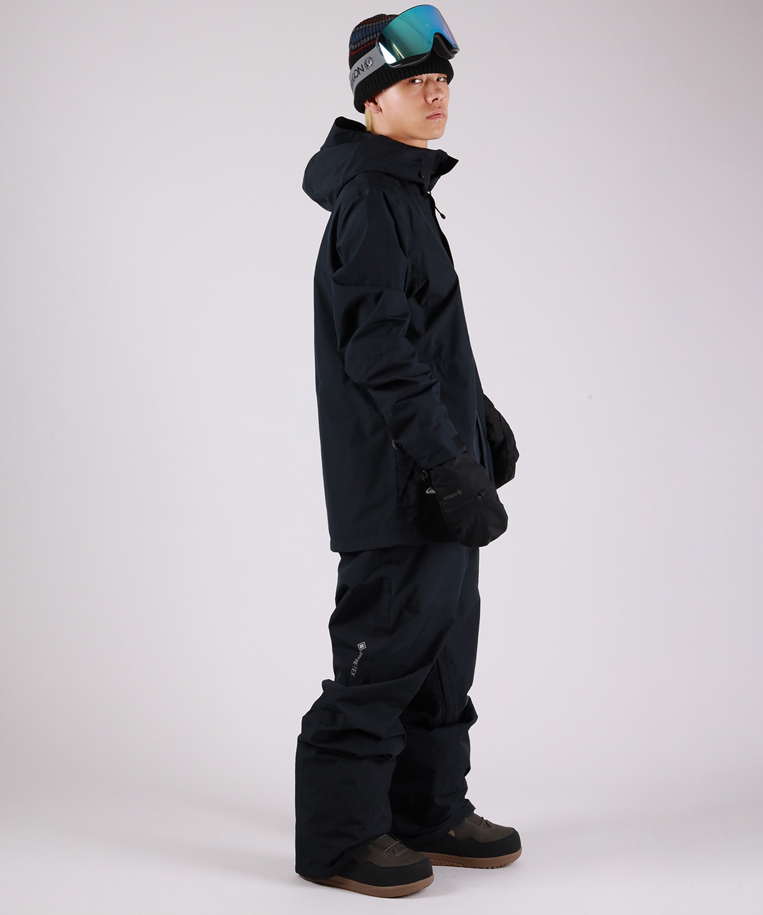 Quiksilver クイックシルバー GORE-TEX スノーボードウェア 黒 QUIKSILVER クイックシルバー スノーボード ウェア ジャケット ユニ