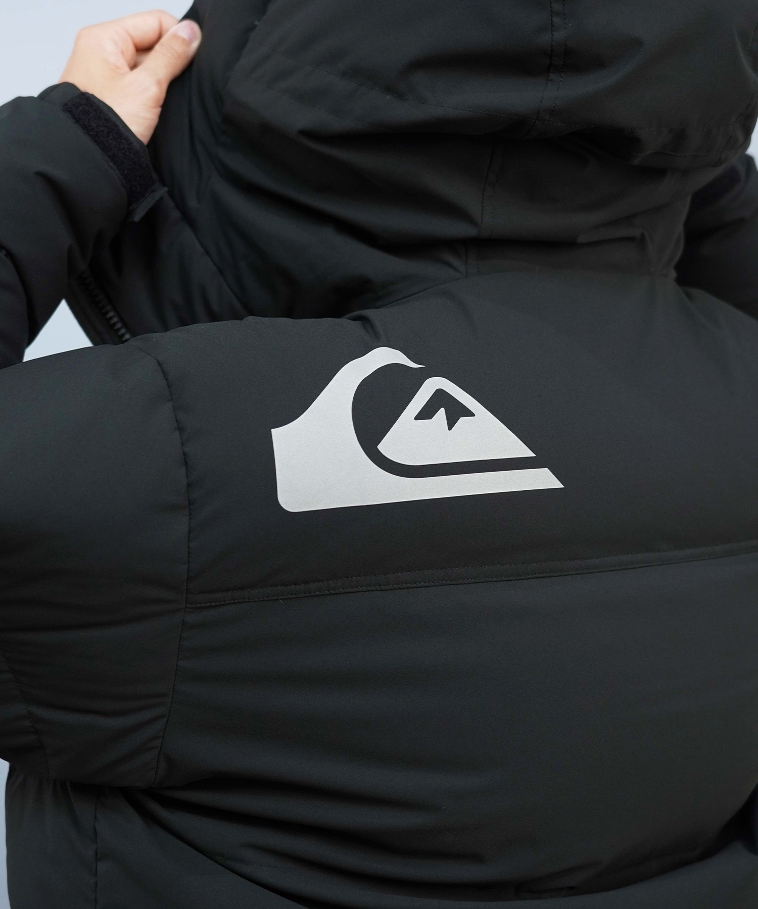 QUIKSILVER クイックシルバー ダウン ジャケット メンズ 撥水 防風