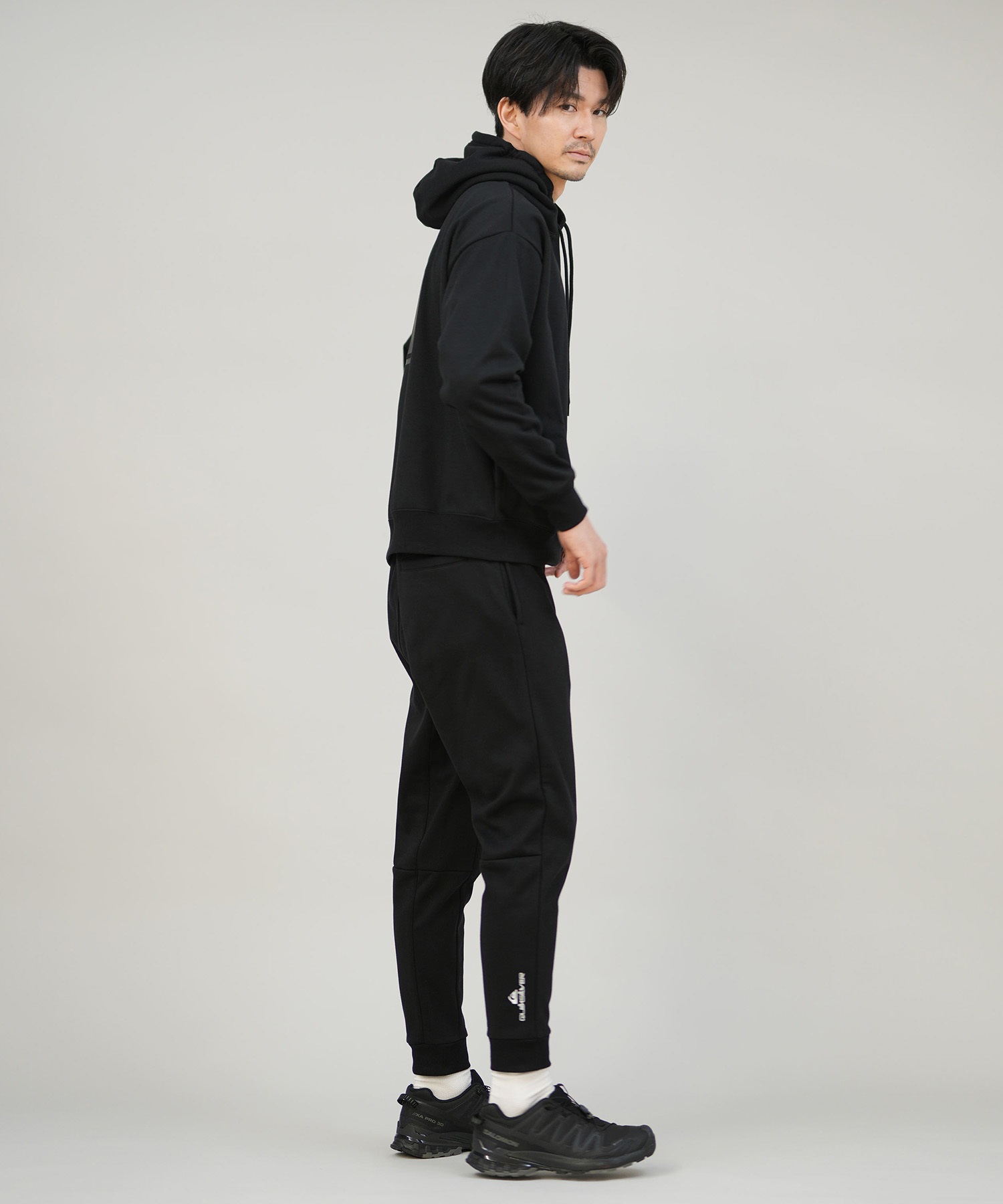 QUIKSILVER クイックシルバー プルオーバー パーカー メンズ スウェット フーディー バックプリント 防風 撥水 セットアップ対応 QPO254603M ムラサキスポーツ限定(BLK-M)