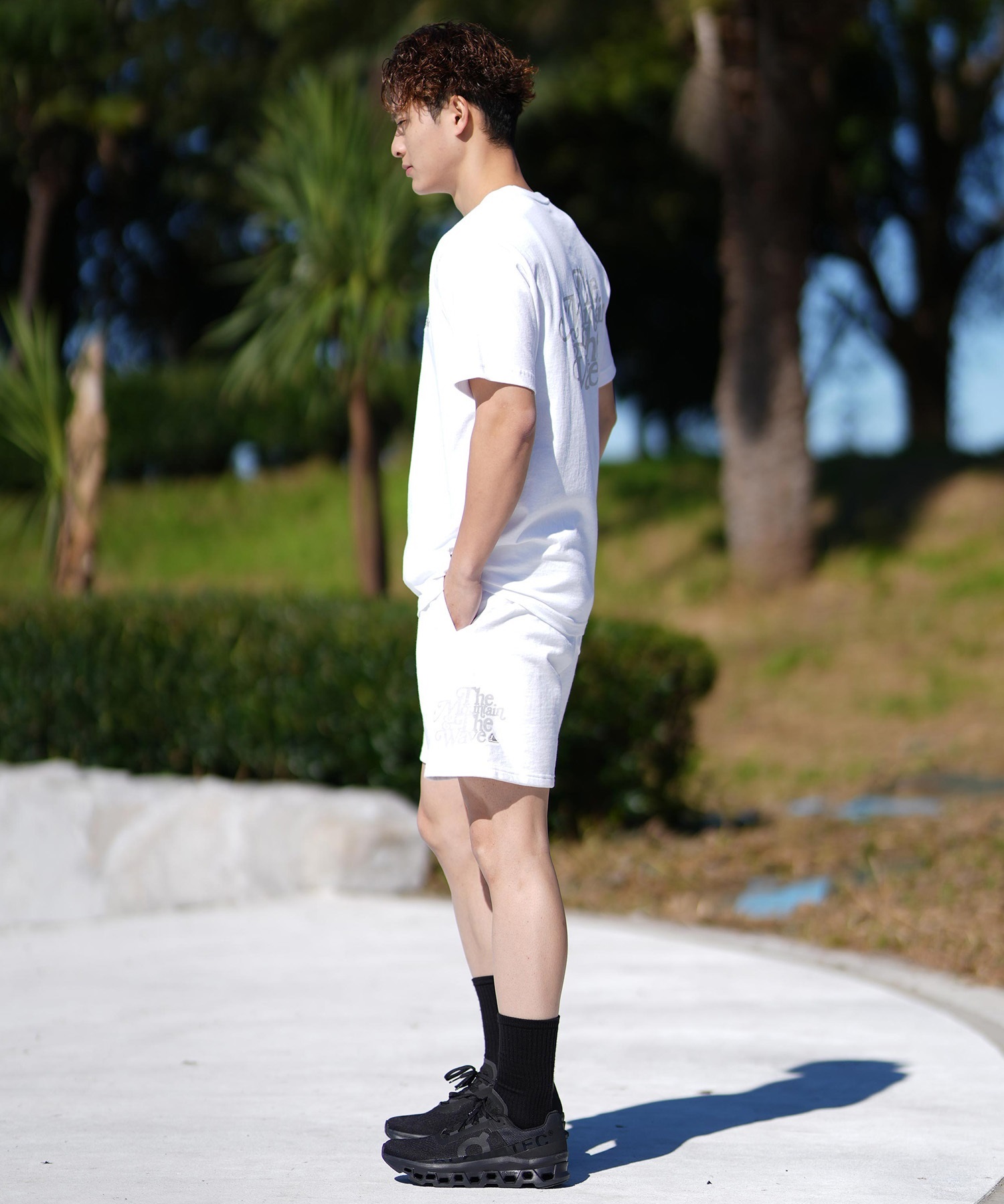 QUIKSILVER クイックシルバー 半袖 Tシャツ メンズ バック