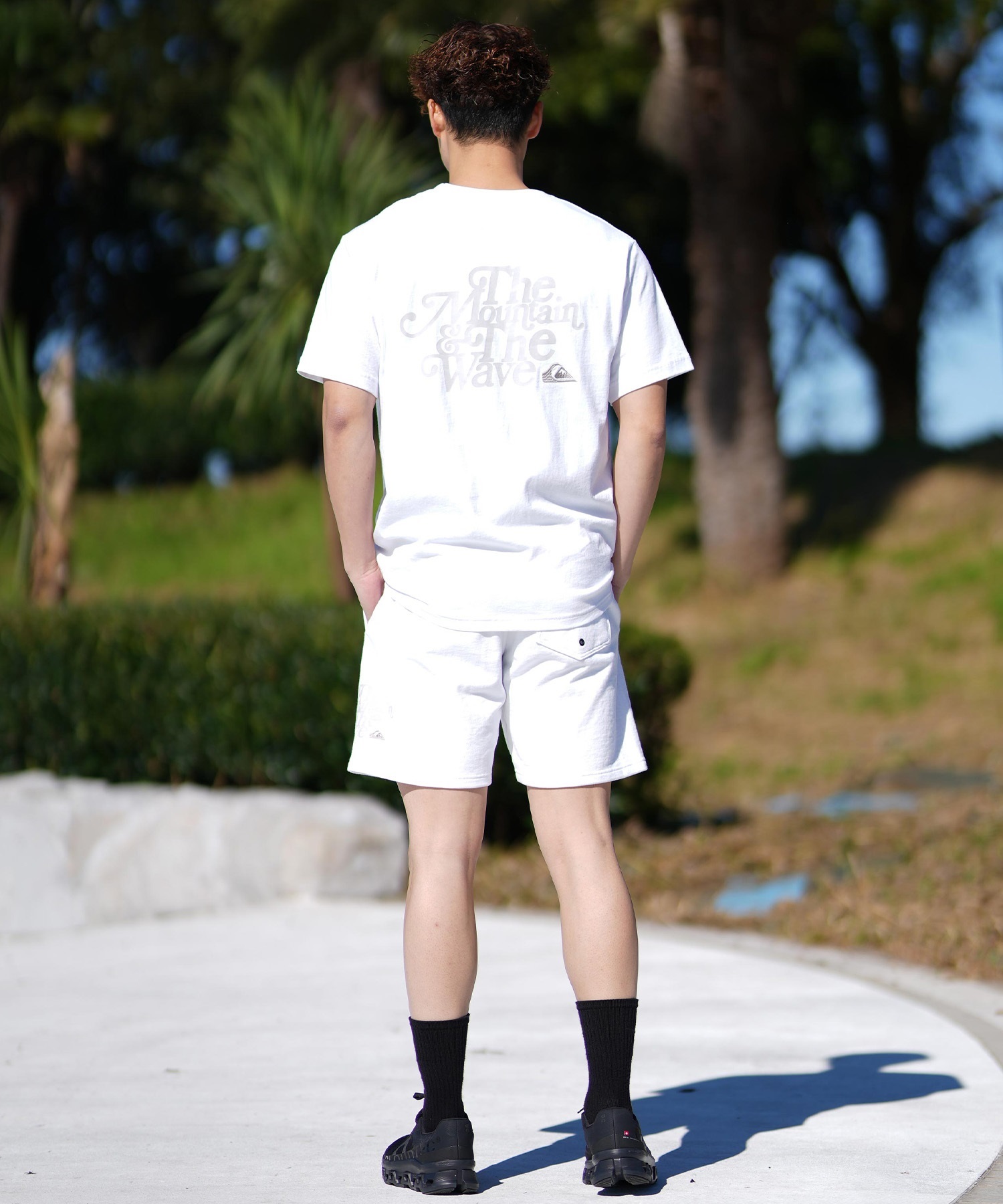 QUIKSILVER クイックシルバー 半袖 Tシャツ メンズ バック