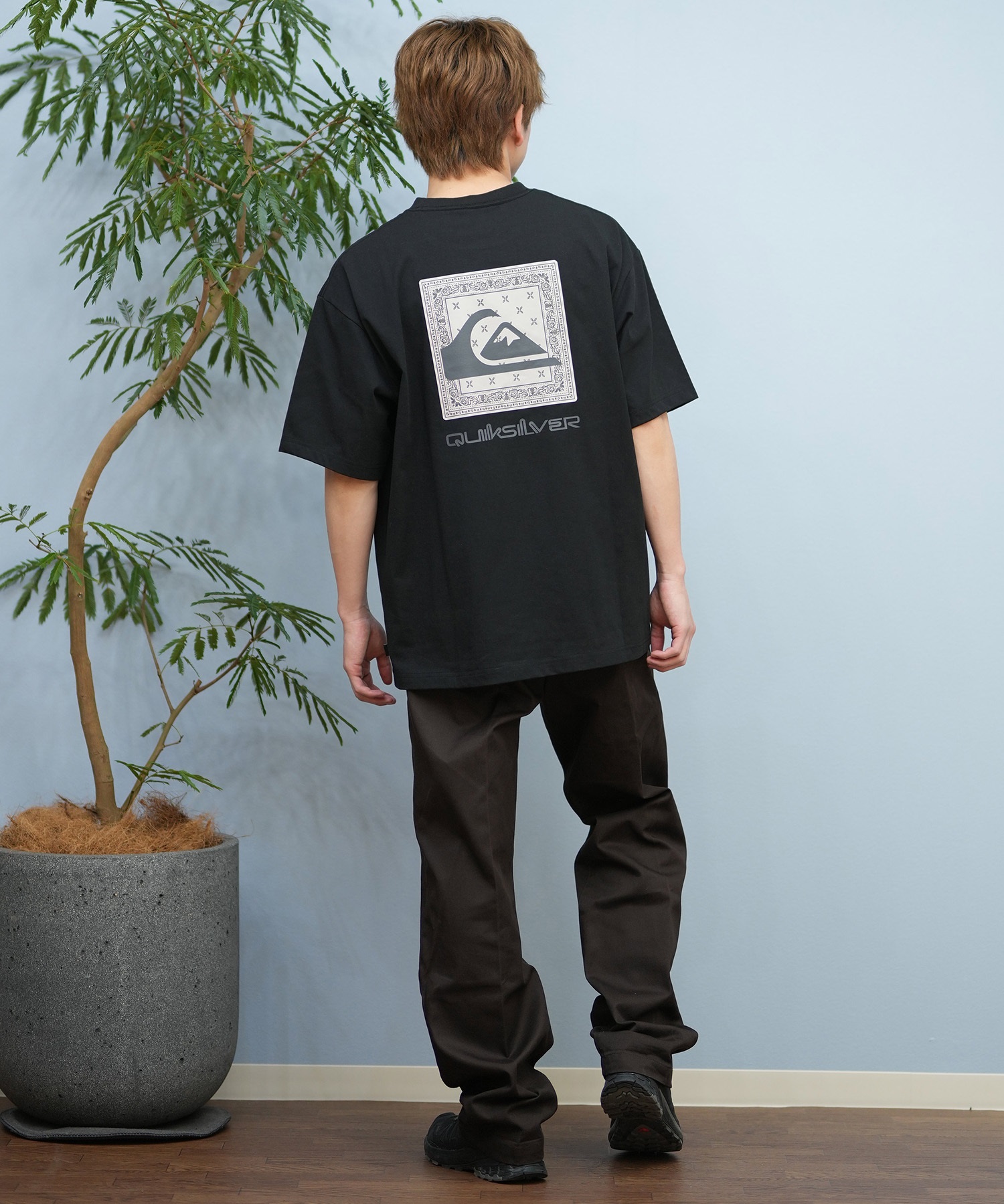 QUIKSILVER クイックシルバー 半袖 Tシャツ メンズ バック