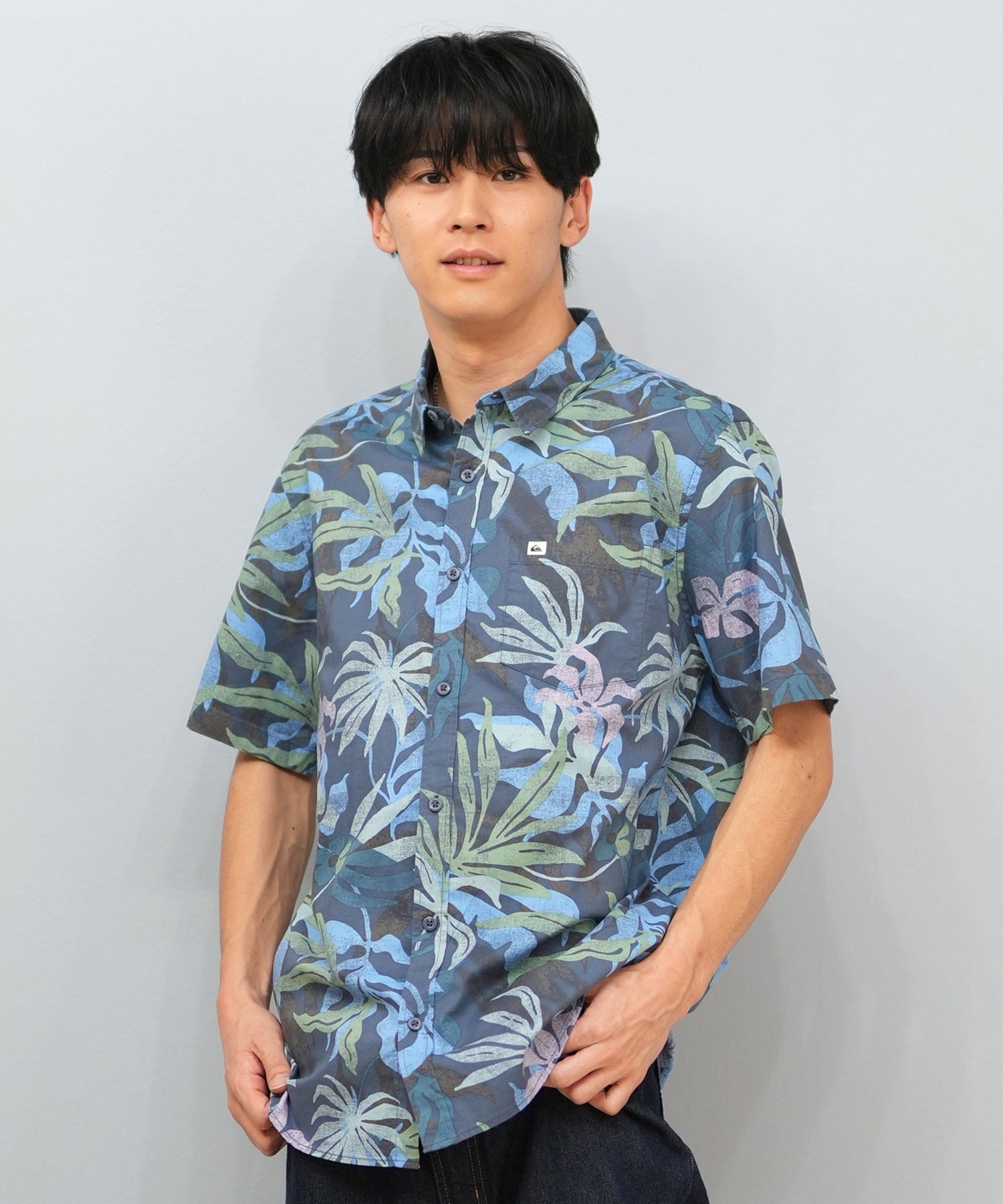 QUIKSILVER クイックシルバー 半袖 シャツ メンズ 総柄 柄シャツ