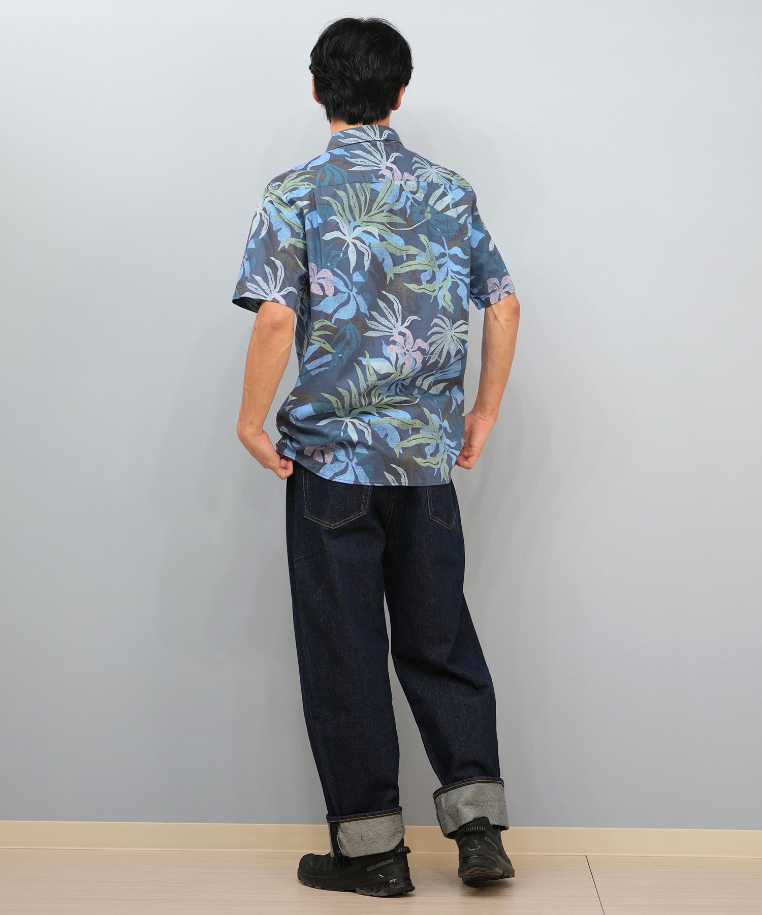 QUIKSILVER クイックシルバー 半袖 シャツ メンズ 総柄 柄シャツ APERO