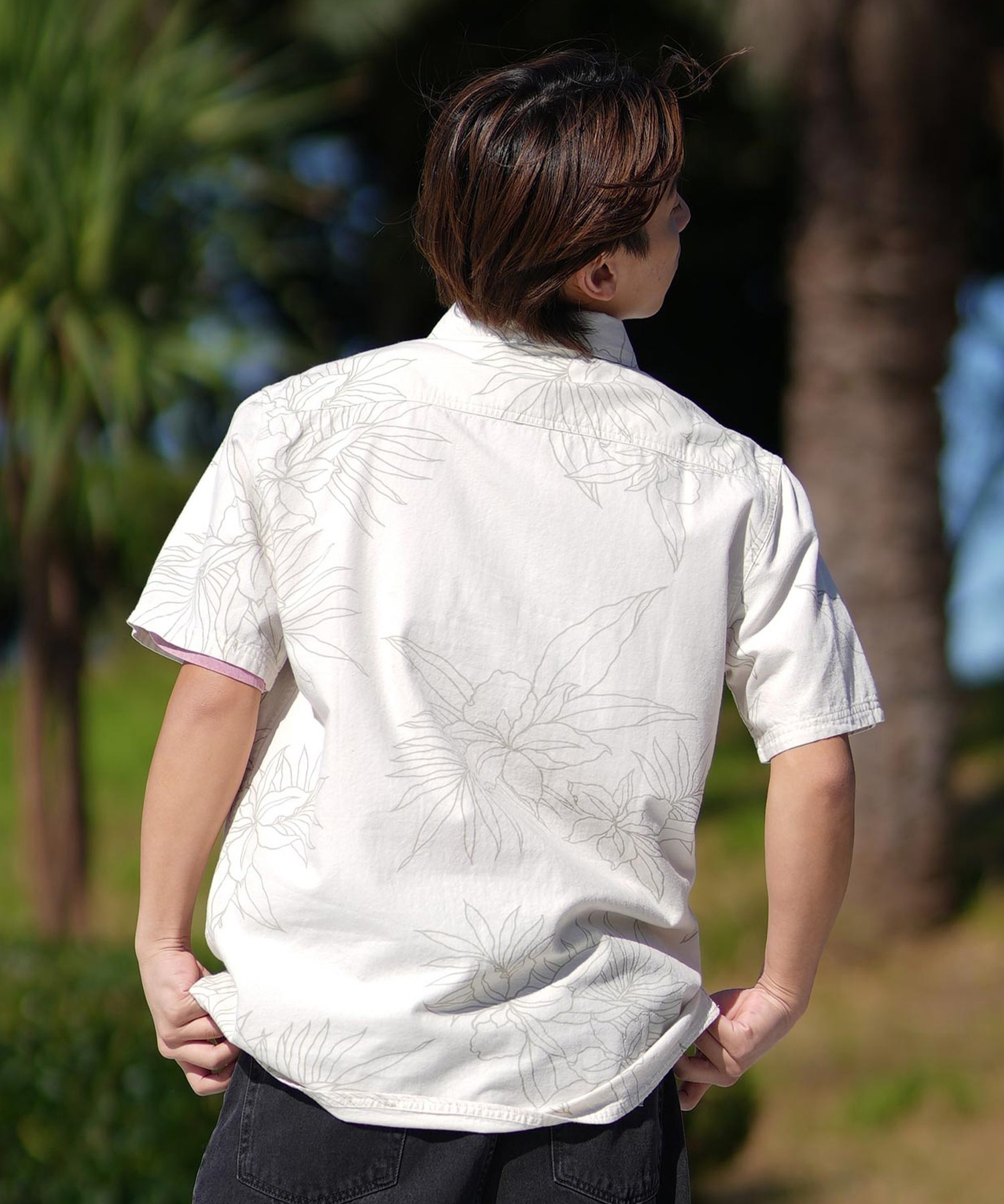 ビンテージ　00s QUIKSILVER メンズL アロハシャツ　半袖シャツ　紺 QUIKSILVER クイックシルバー 半袖 シャツ メンズ アロハシャツ