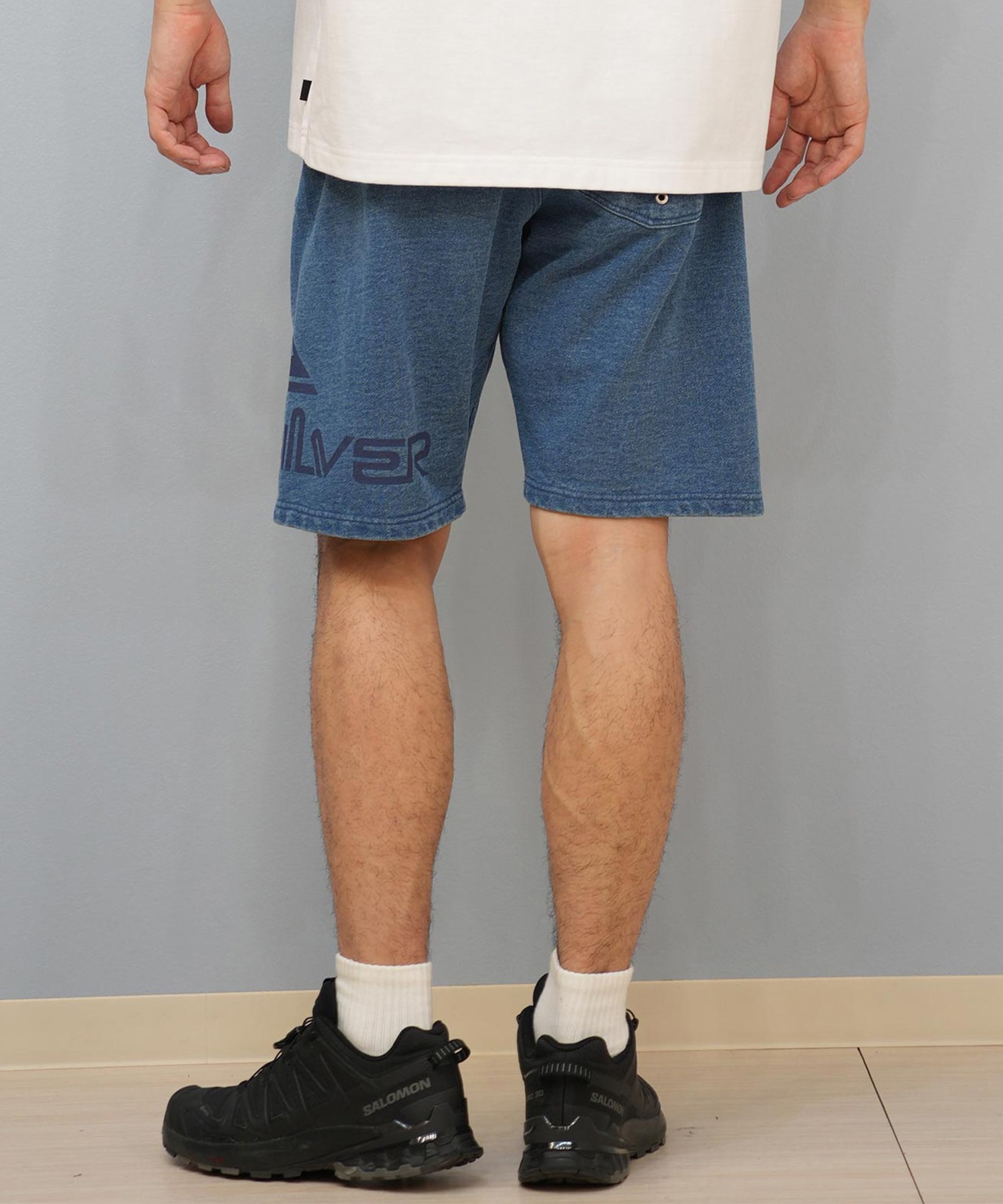 完璧 QUIKSILVER ショートパンツ ハーフパンツ クイックシルバー その他