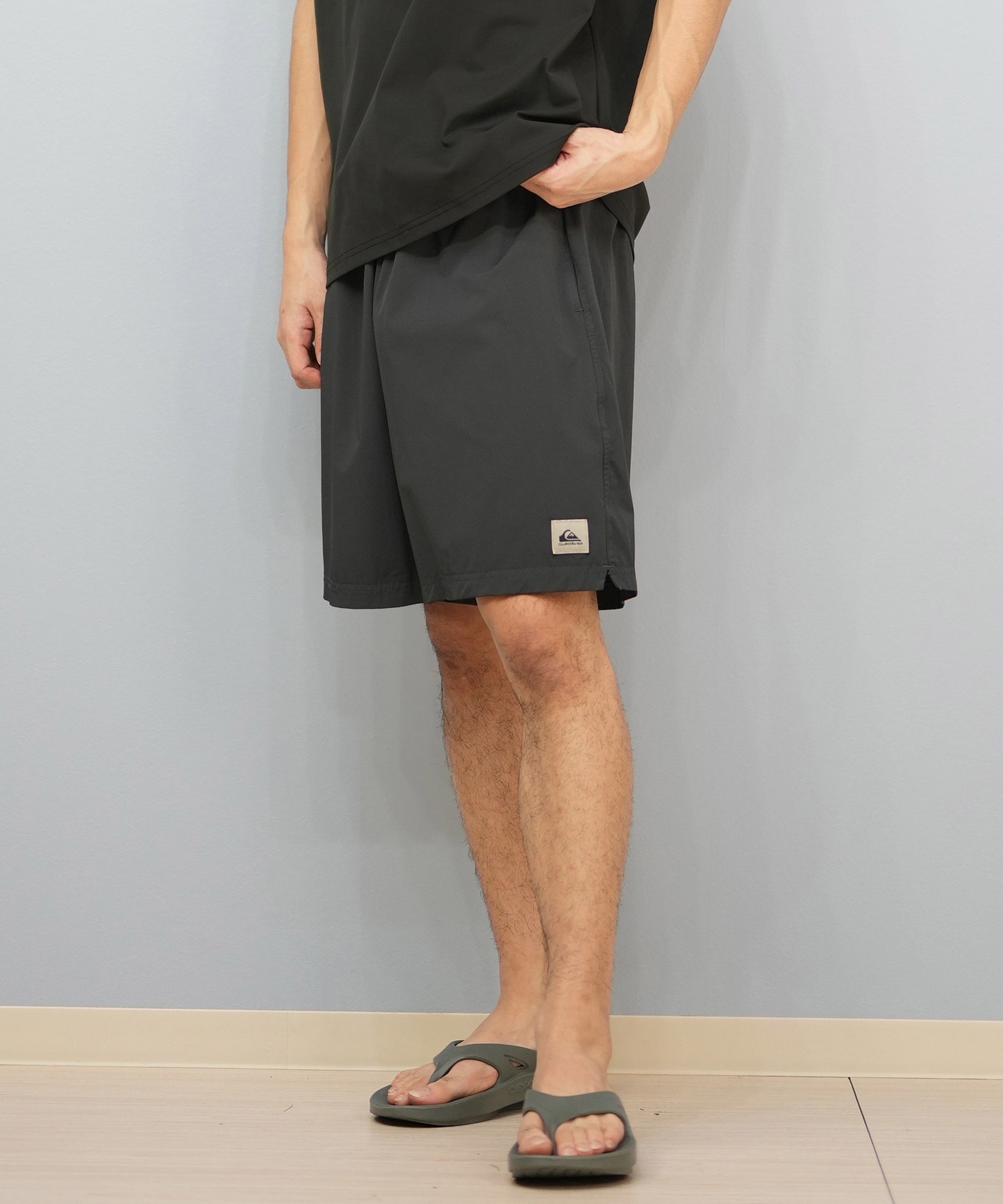 新品❣️クイックシルバー❣️海パン❣️水着❣️ハーフパンツ セール】QUIKSILVER/クイックシルバー ボードショーツ/水着