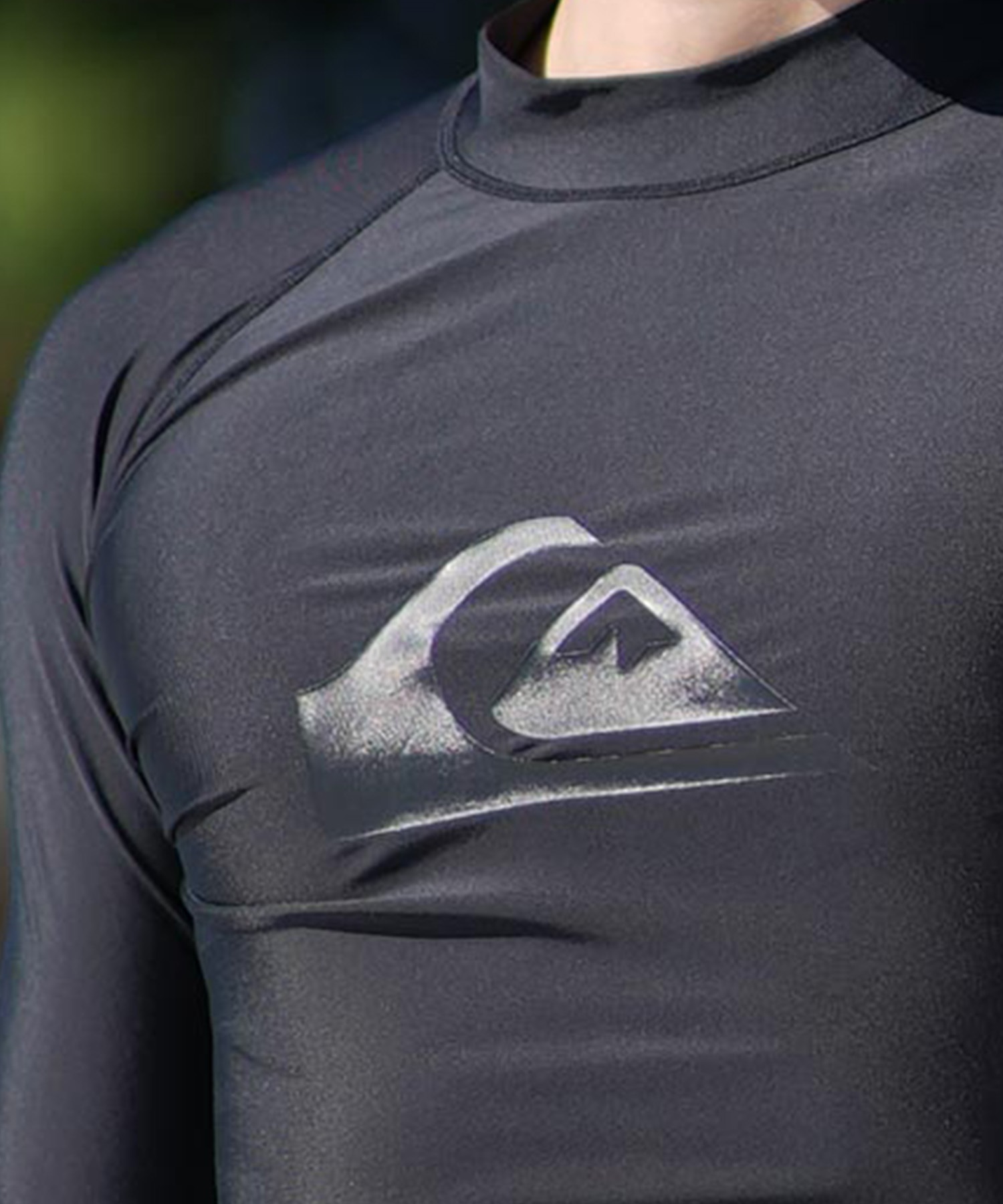 QUIKSILVER クイックシルバー 水着 ラッシュガード 長袖 Tシャツ
