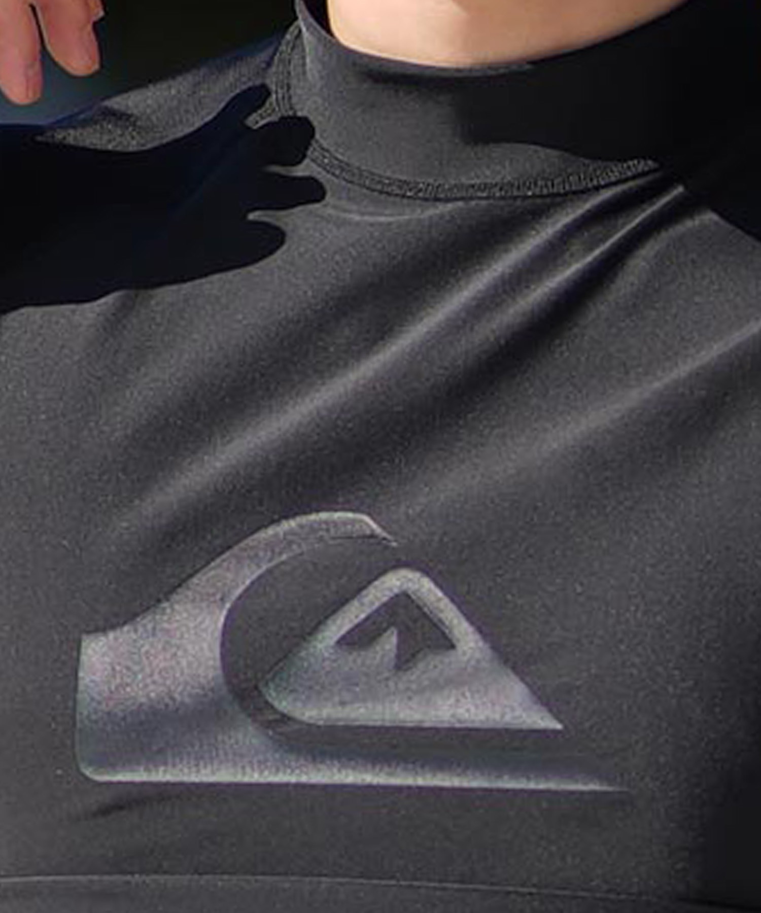 QUIKSILVER クイックシルバー 水着 ラッシュガード 半袖 Tシャツ