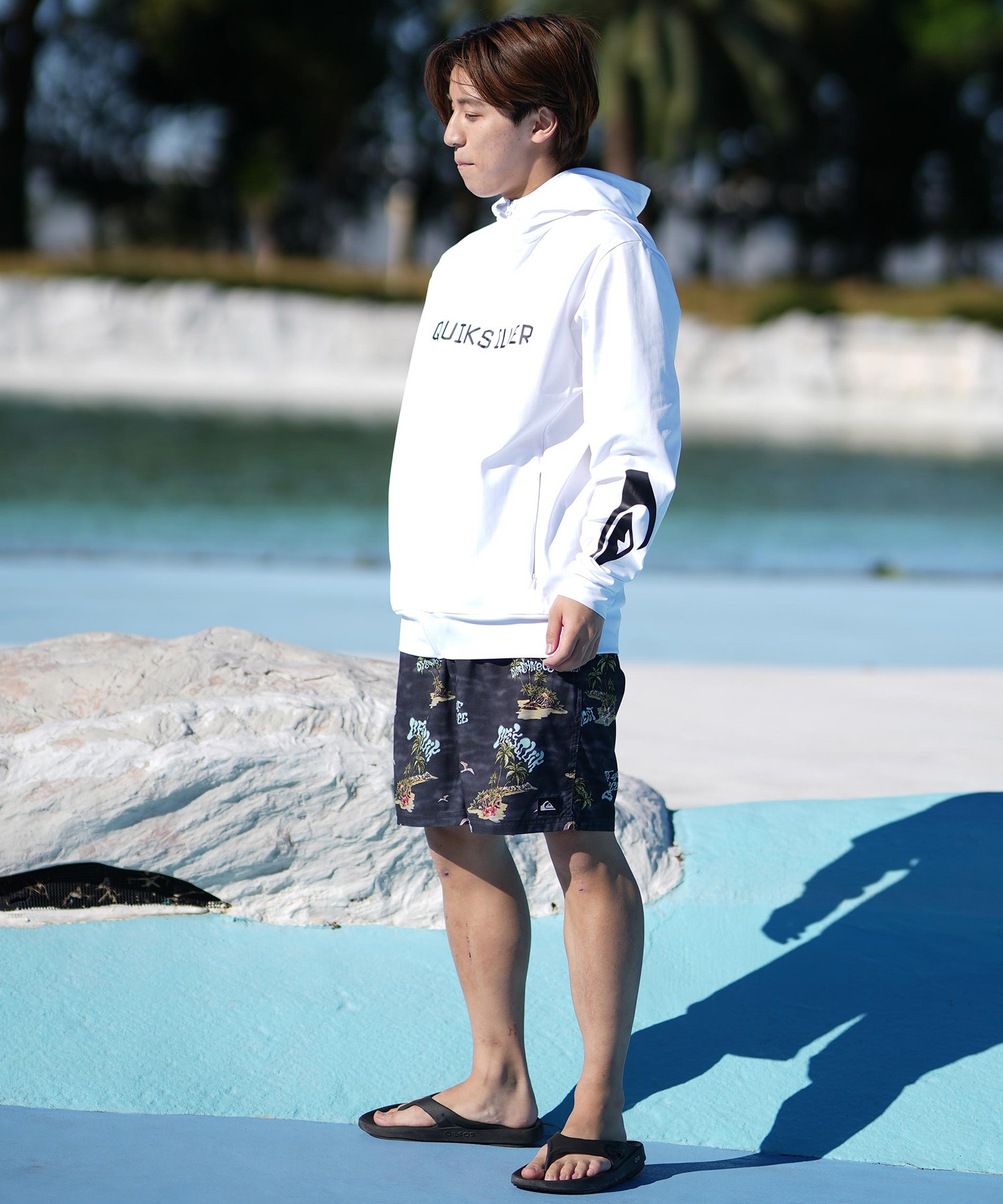 QUIKSILVER クイックシルバー 水着 ラッシュガード ジップアップ