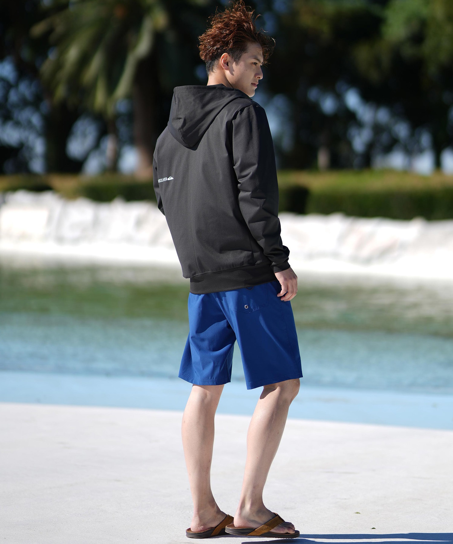 QUIKSILVER クイックシルバー 水着 ラッシュガード ジップアップ