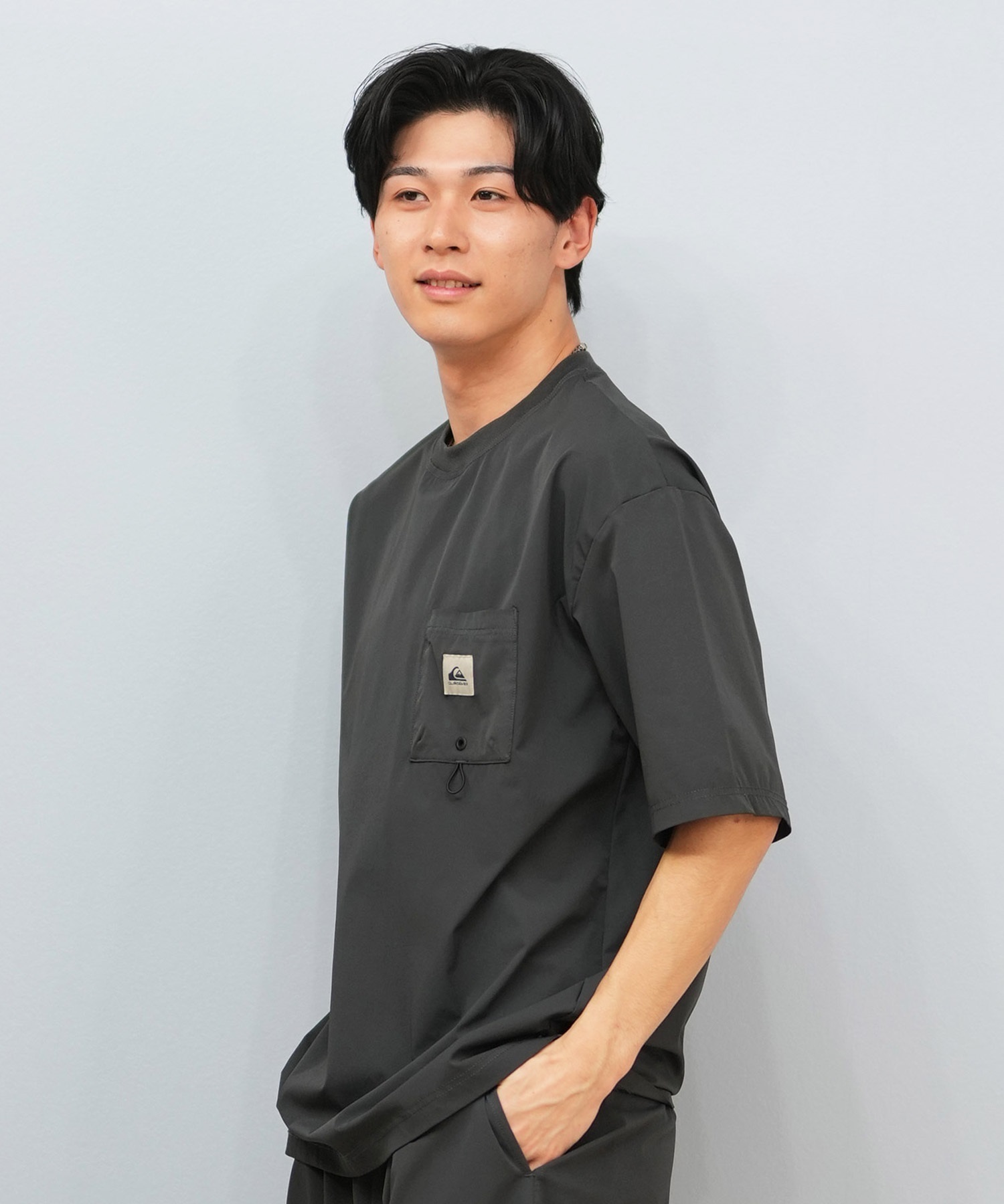 QUIKSILVER クイックシルバー 水着 ラッシュガード 半袖 Tシャツ