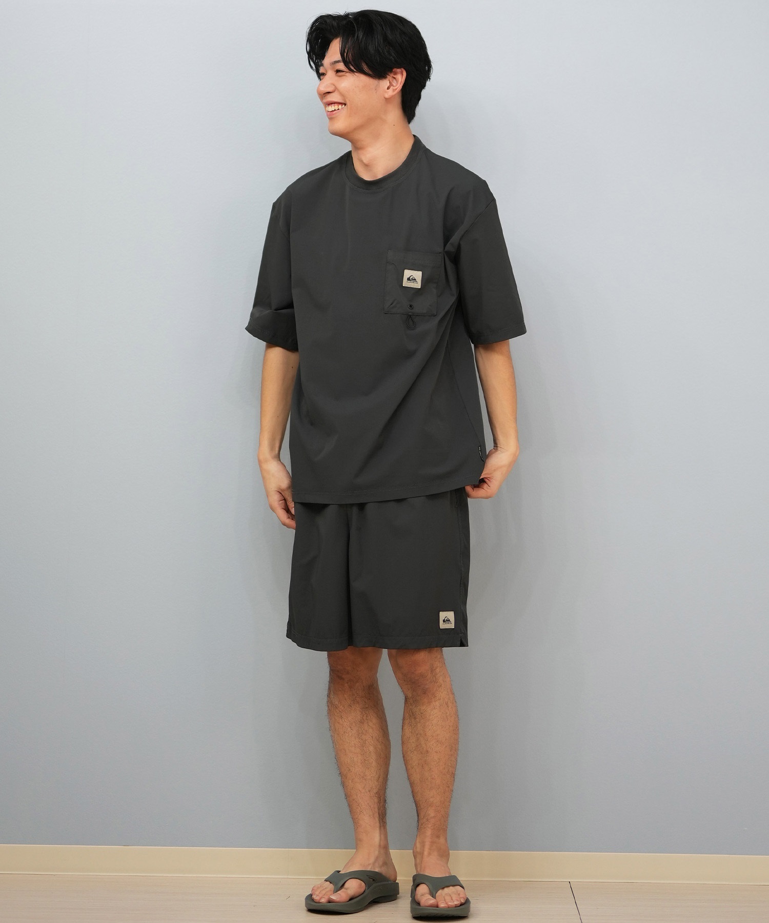QUIKSILVER クイックシルバー 水着 ラッシュガード 半袖 Tシャツ