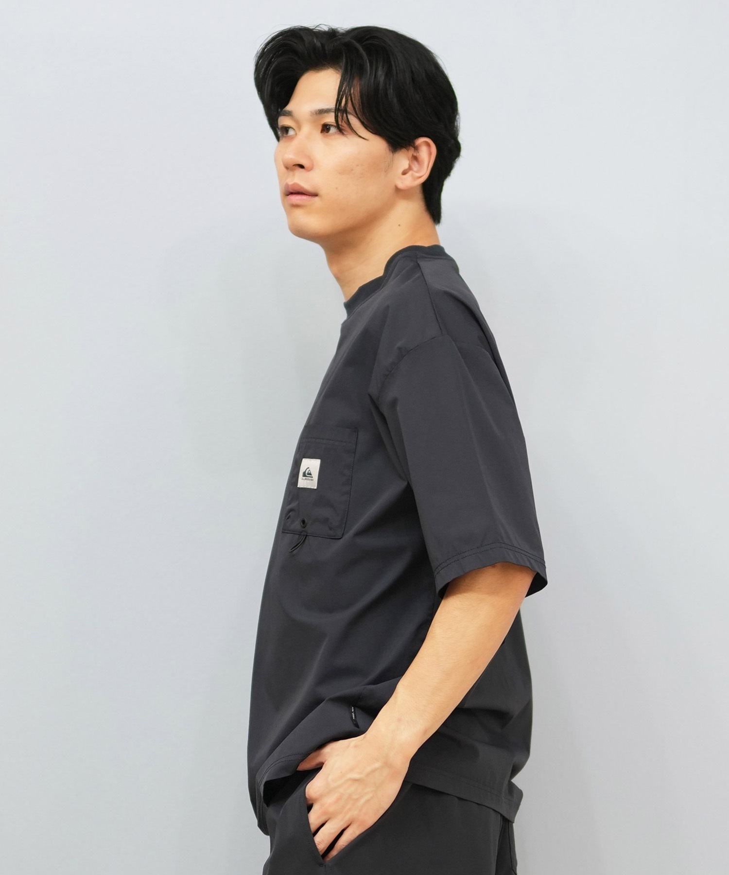 QUIKSILVER クイックシルバー 水着 ラッシュガード 半袖 Tシャツ