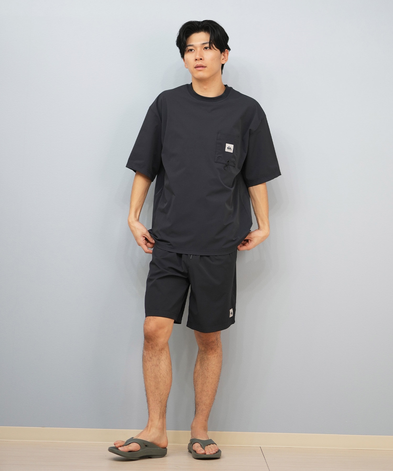 QUIKSILVER クイックシルバー 水着 ラッシュガード 半袖 Tシャツ