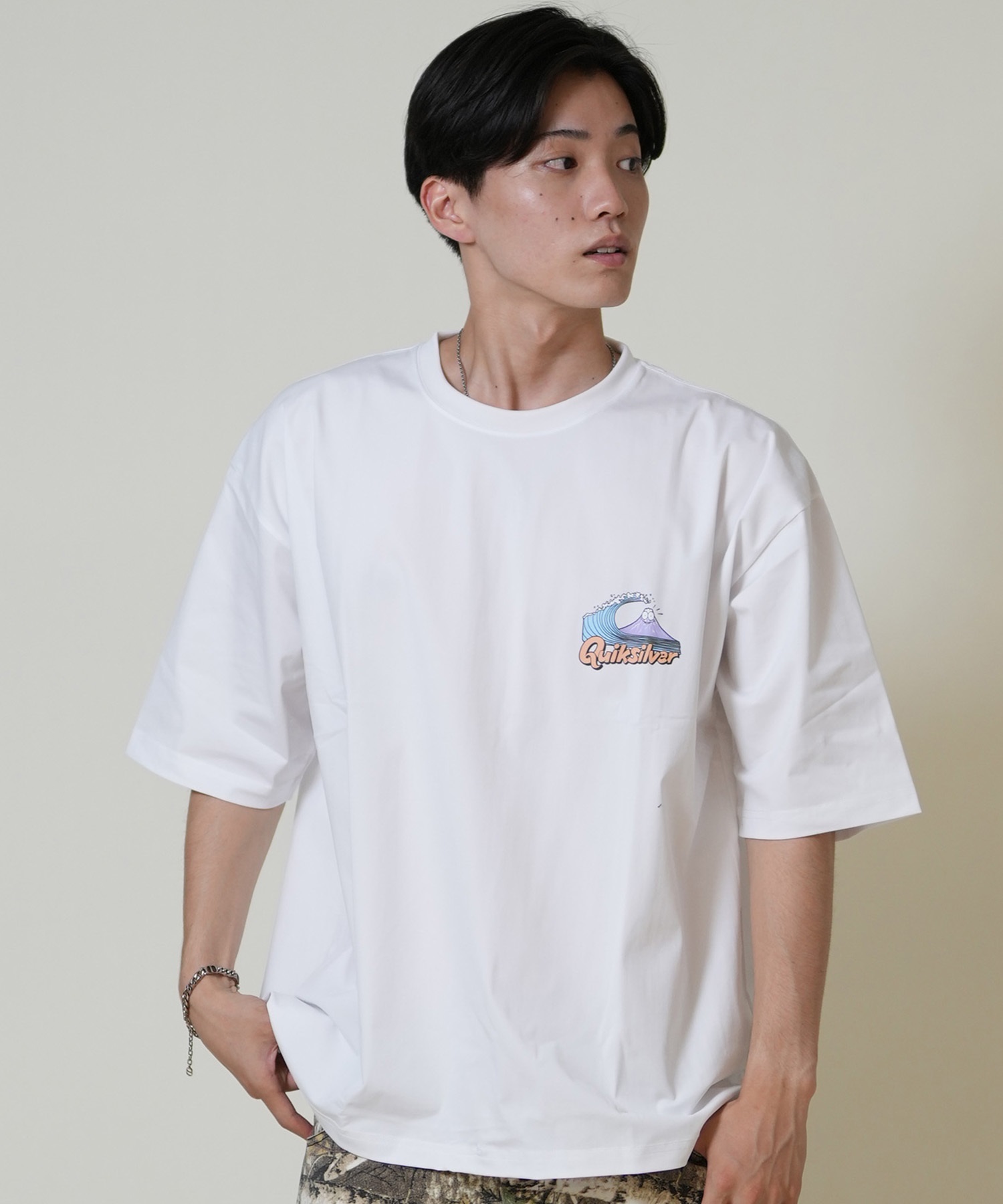 Quiksilver クイックシルバー 水着 ラッシュガード 半袖 Tシャツ
