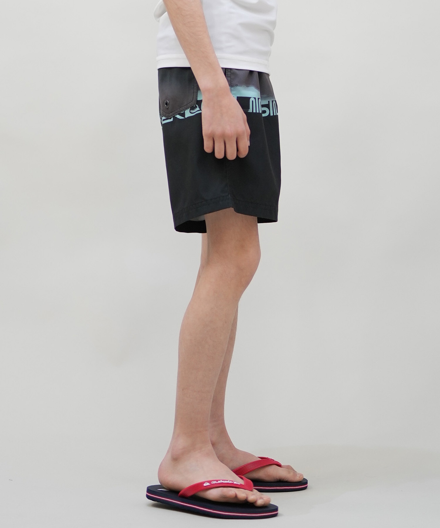 QUIKSILVER クイックシルバー 水着 海パン トランクス サーフパンツ キッズ ジュニア 子供 EVERYDAY WORDBLOCK VL YTH KBS251002(BLK-130cm)