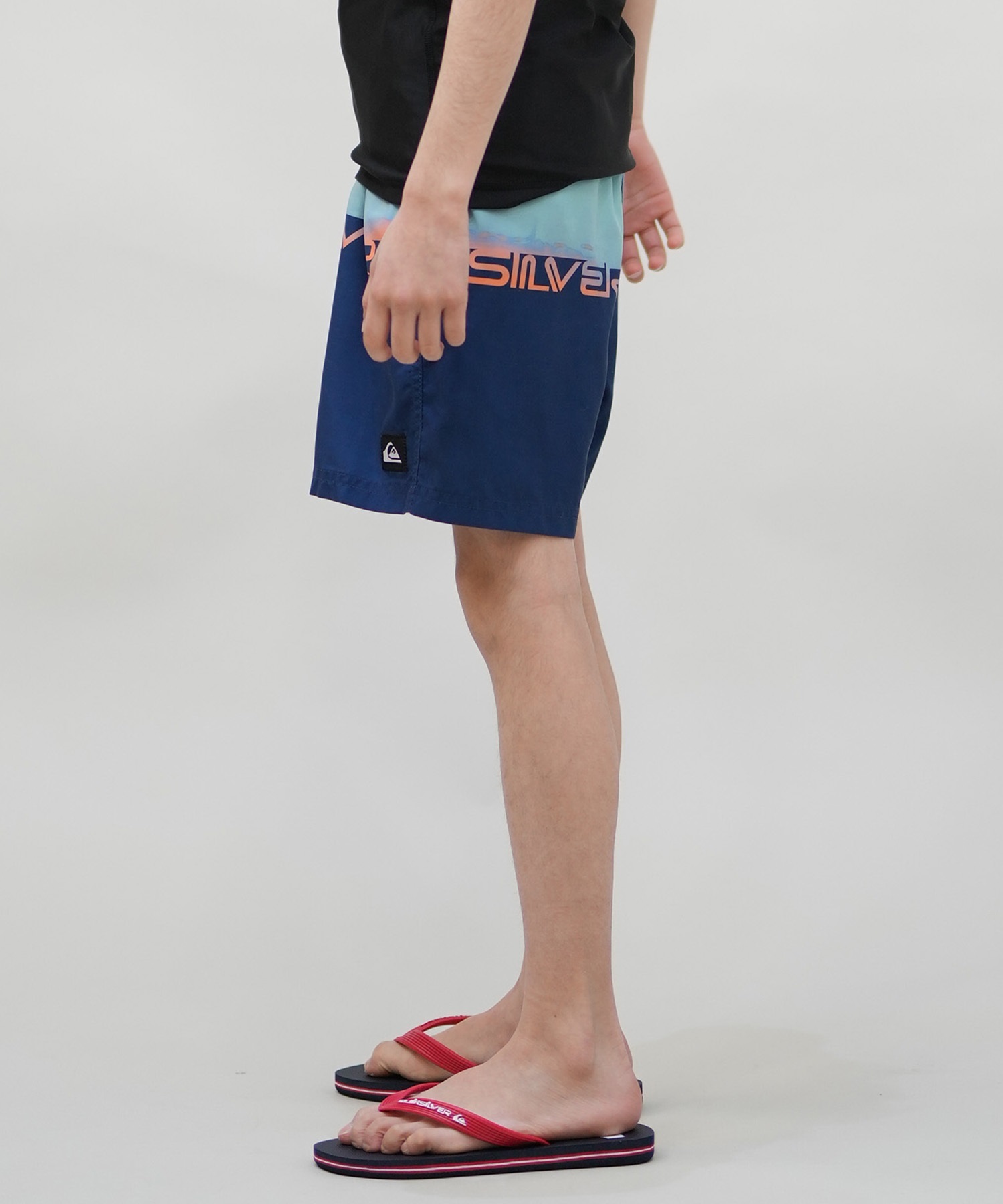 QUIKSILVER クイックシルバー 水着 海パン トランクス サーフパンツ キッズ ジュニア 子供 EVERYDAY WORDBLOCK VL YTH KBS251002(BLK-130cm)