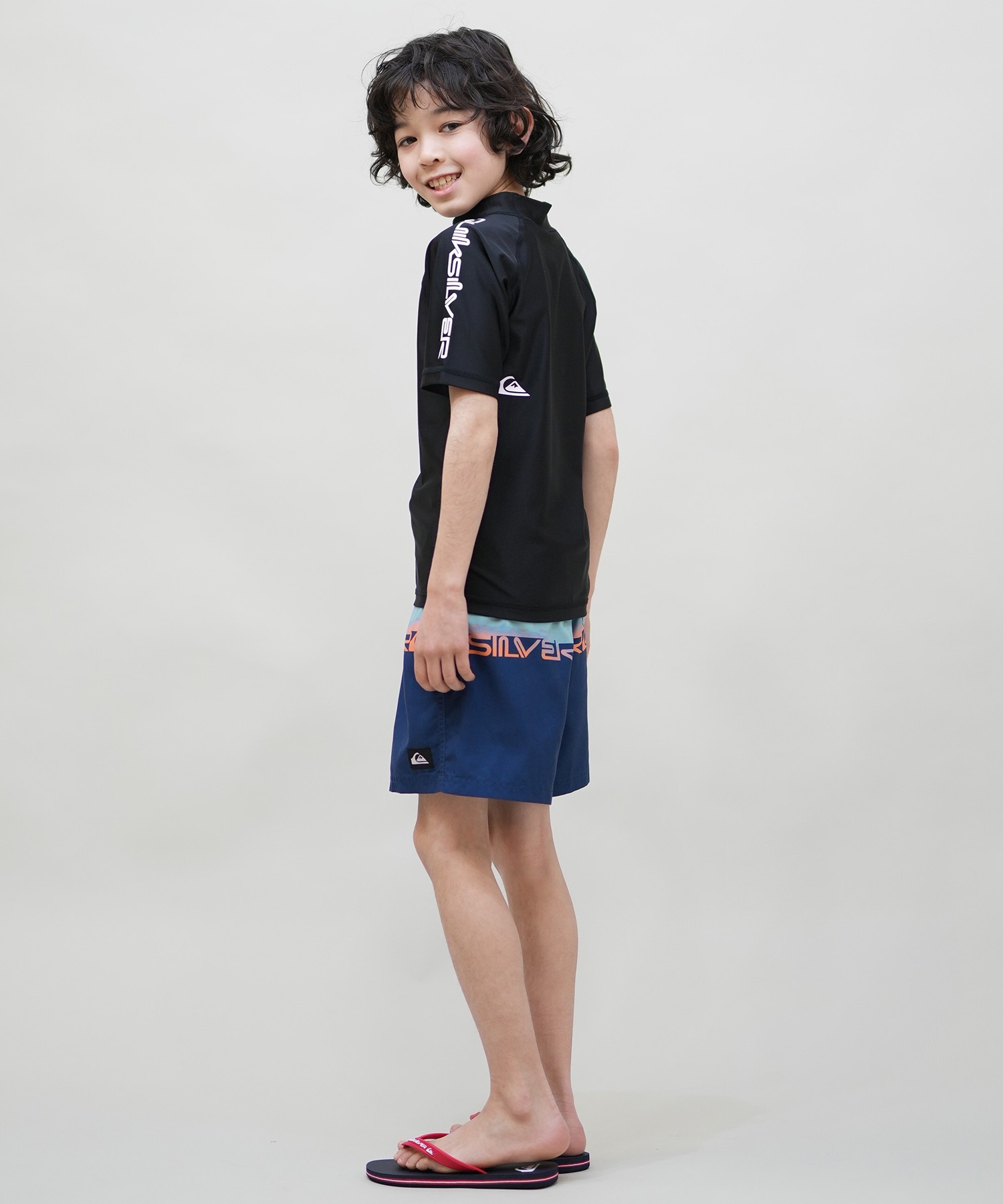 QUIKSILVER クイックシルバー 水着 海パン トランクス サーフパンツ キッズ ジュニア 子供 EVERYDAY WORDBLOCK VL YTH KBS251002(BLK-130cm)
