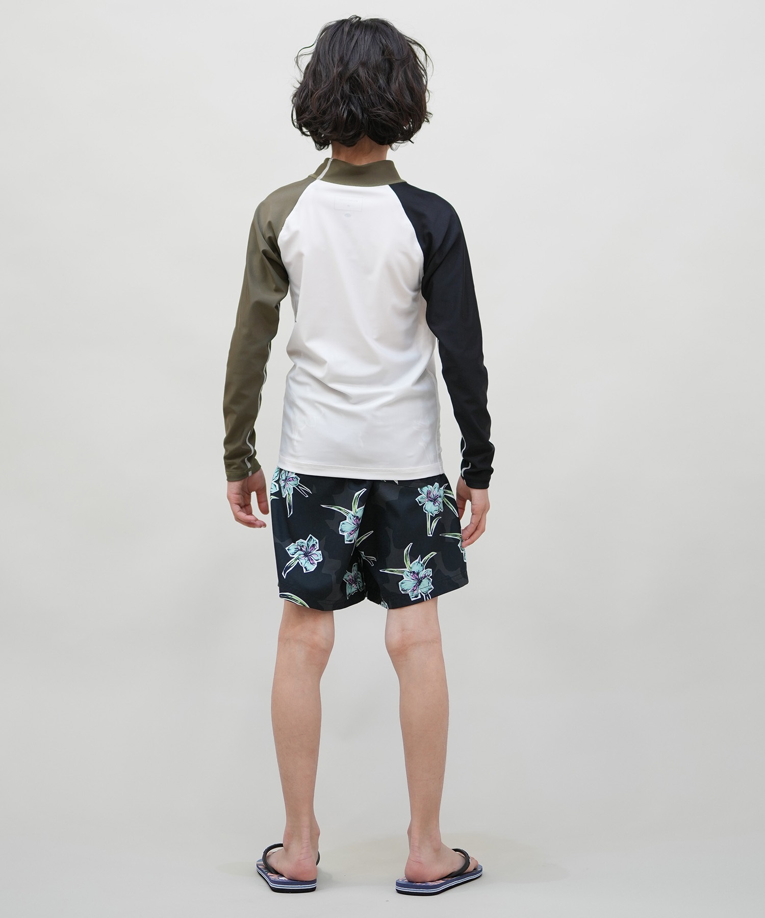 QUIKSILVER クイックシルバー 水着 ラッシュガード 長袖 Tシャツ ロンT