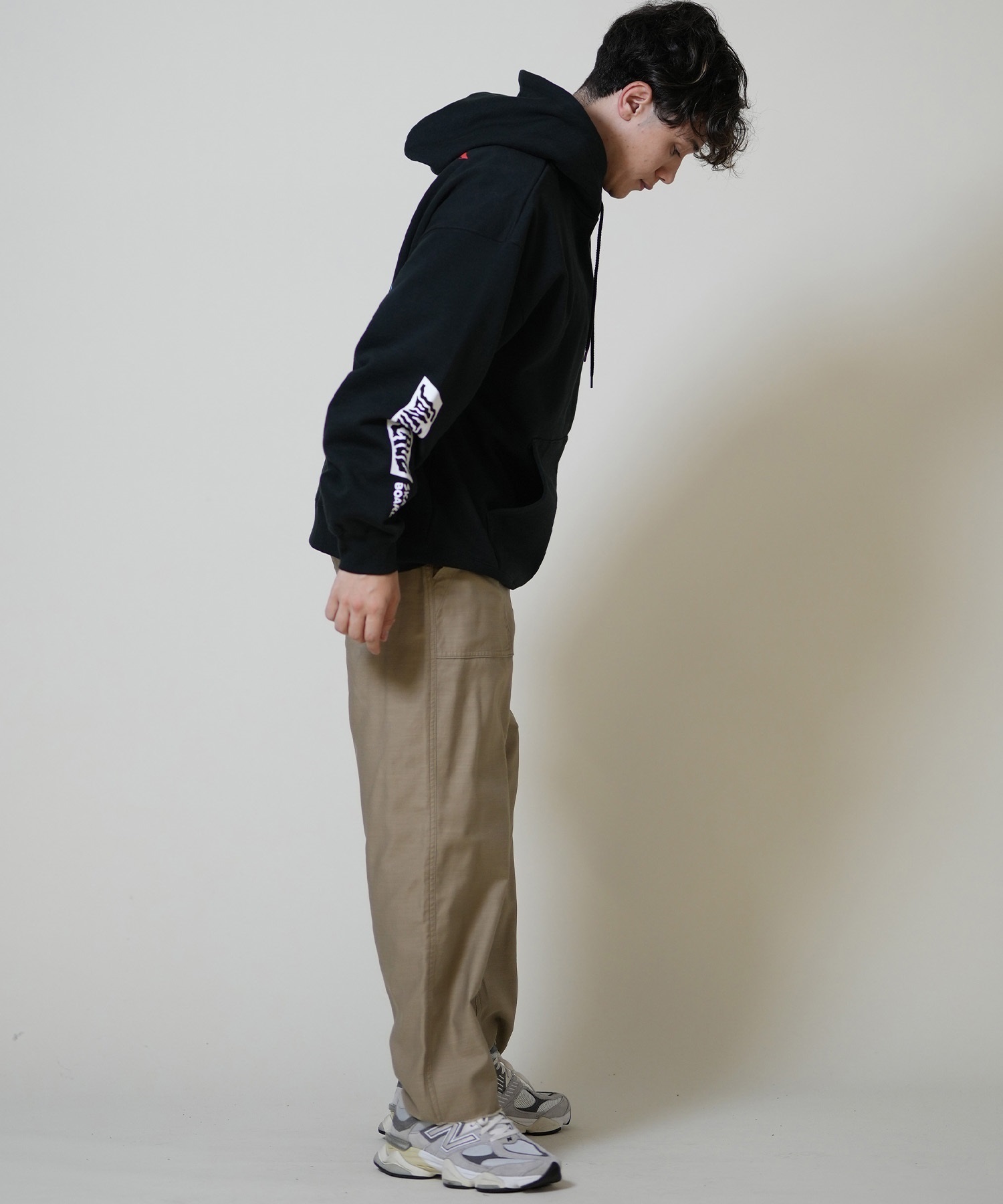SANTACRUZ サンタクルーズ プルオーバー パーカー メンズ バック