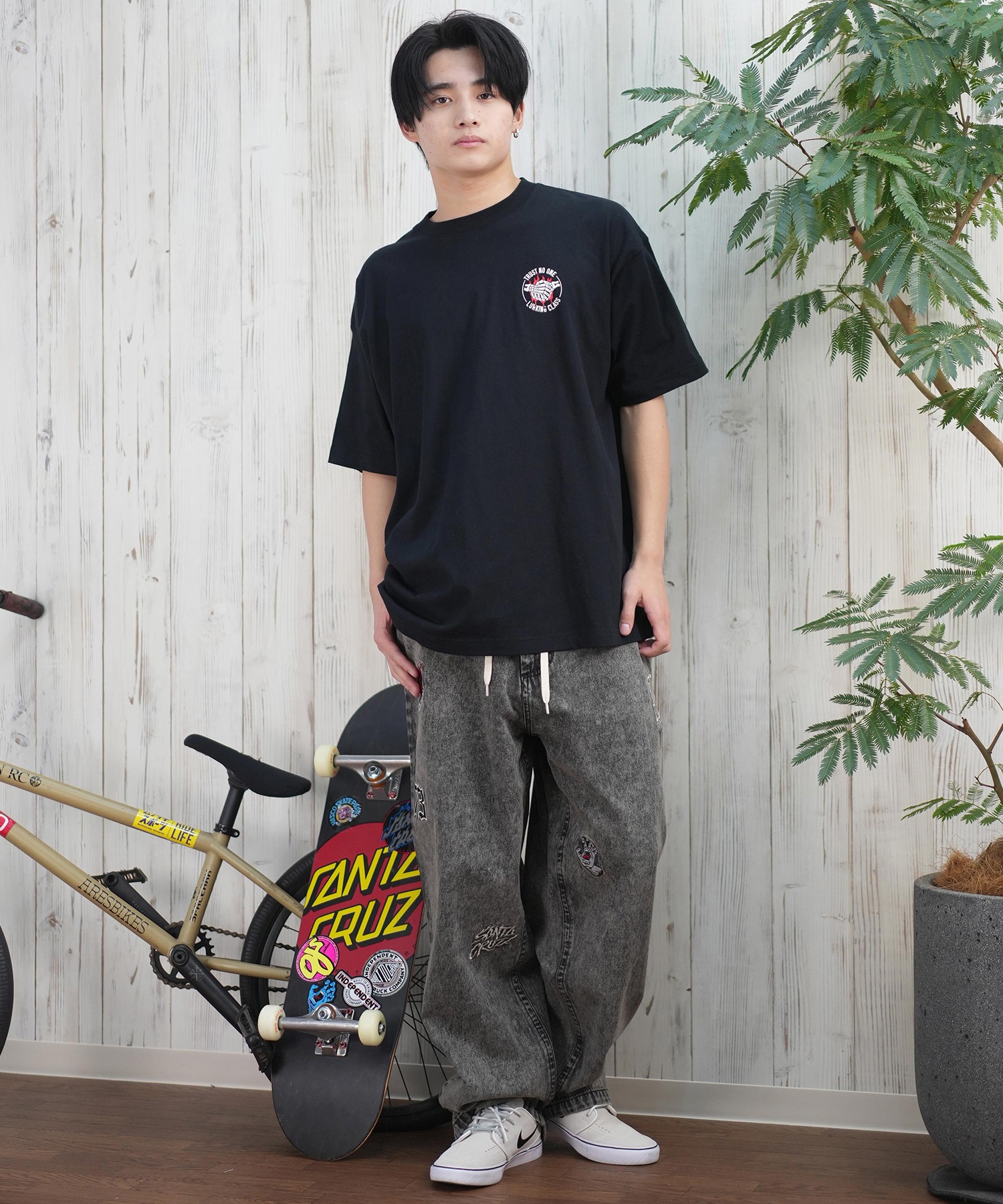 SANTACRUZ サンタクルーズ ロングパンツ デニム メンズ ロンパン パッチジーンズ 502251501 ムラサキスポーツ限定(BKDSW-S)