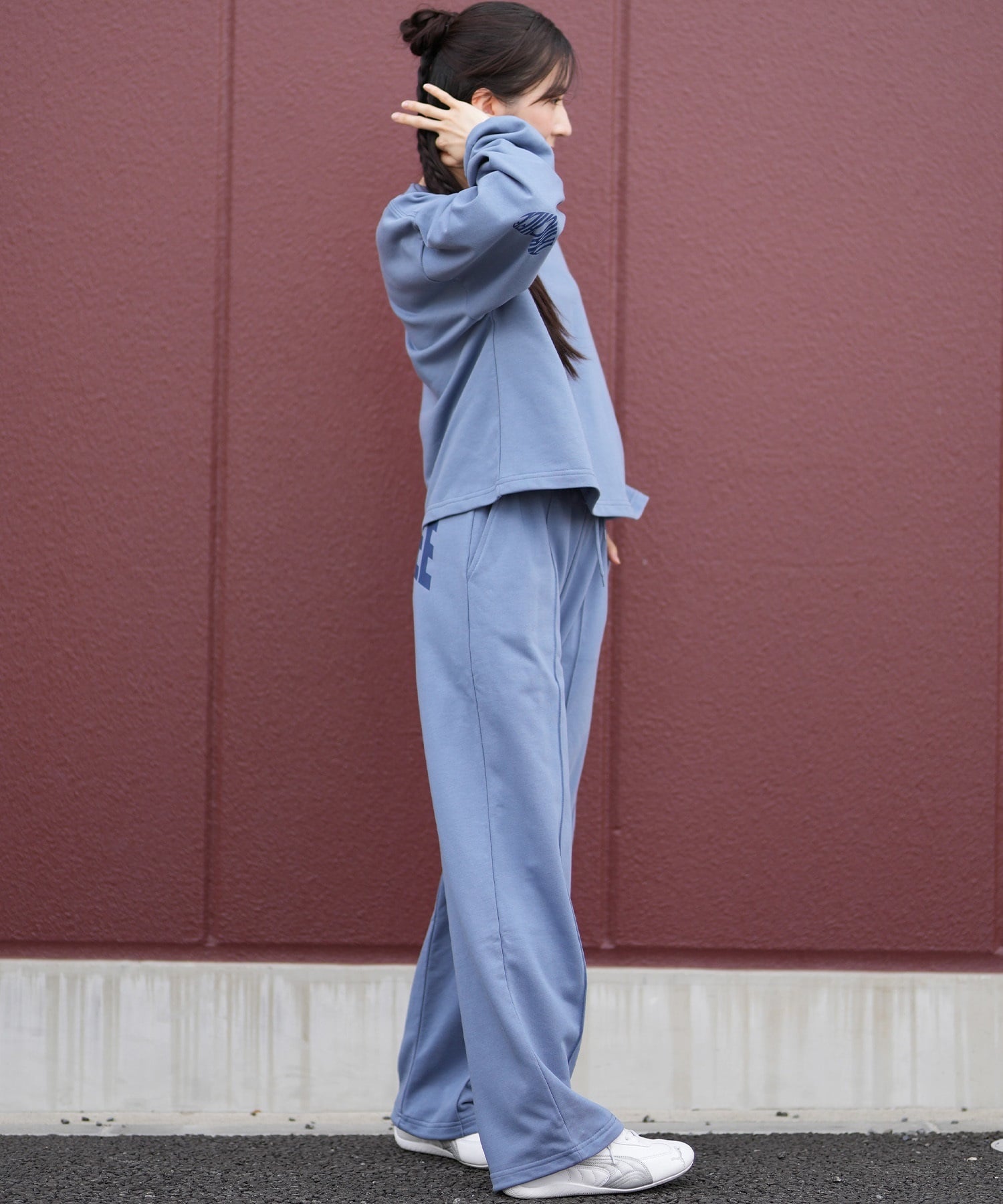 TAHCHEE ターチー トレーナー スウェット レディース クロップド丈