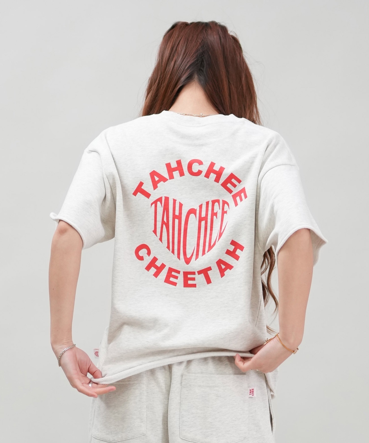 たぇっち TAHCHEE ターチー 半袖 Tシャツ レディース バックプリント ロゴ