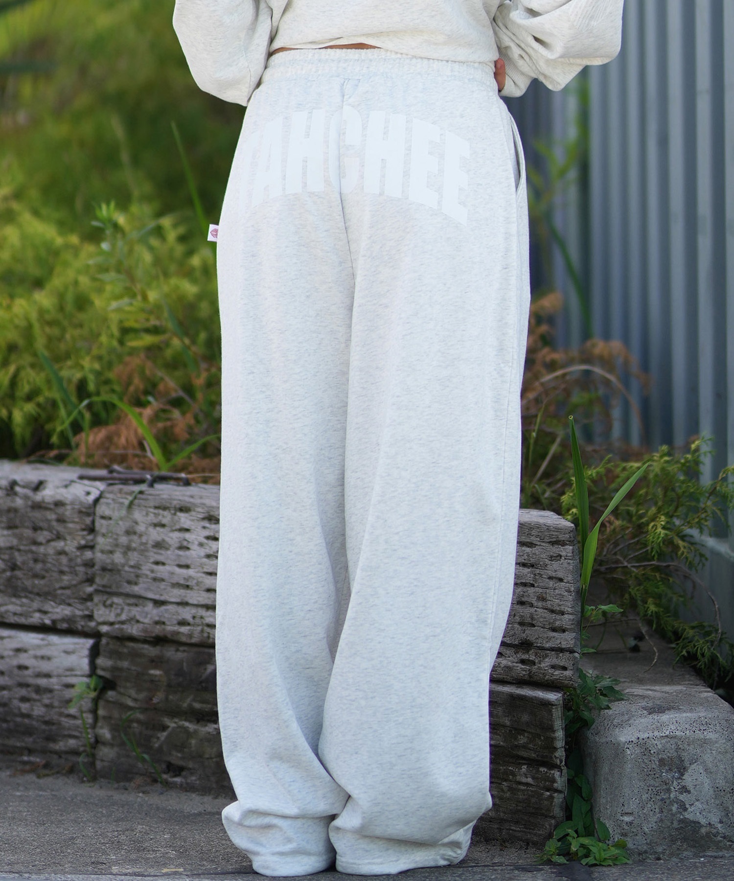 TAHCHEE ターチー ロングパンツ レディース スウェット パンツ ロゴ