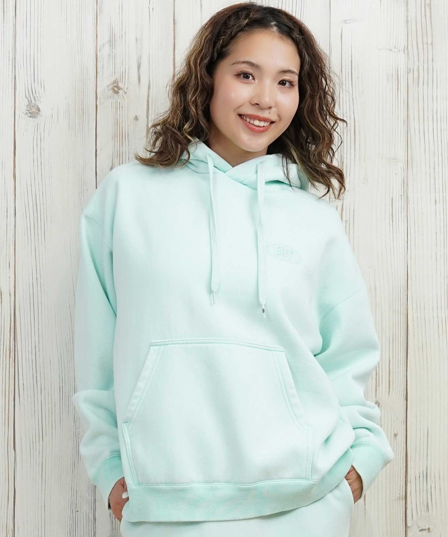 DC ディーシー プルオーバー パーカー レディース クロップド丈 ショート丈 セットアップ対応 裏起毛 LPO254308(BES-M)