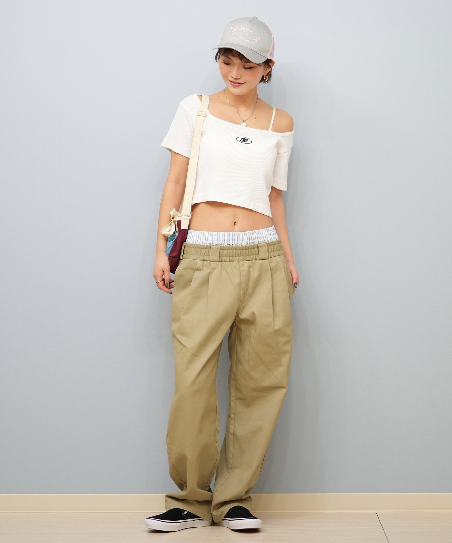 DC ディーシー 半袖 Tシャツ レディース スクエアネック クロップド丈 ショート丈 ロゴ セットアップ対応 LST252306(WHT-S)
