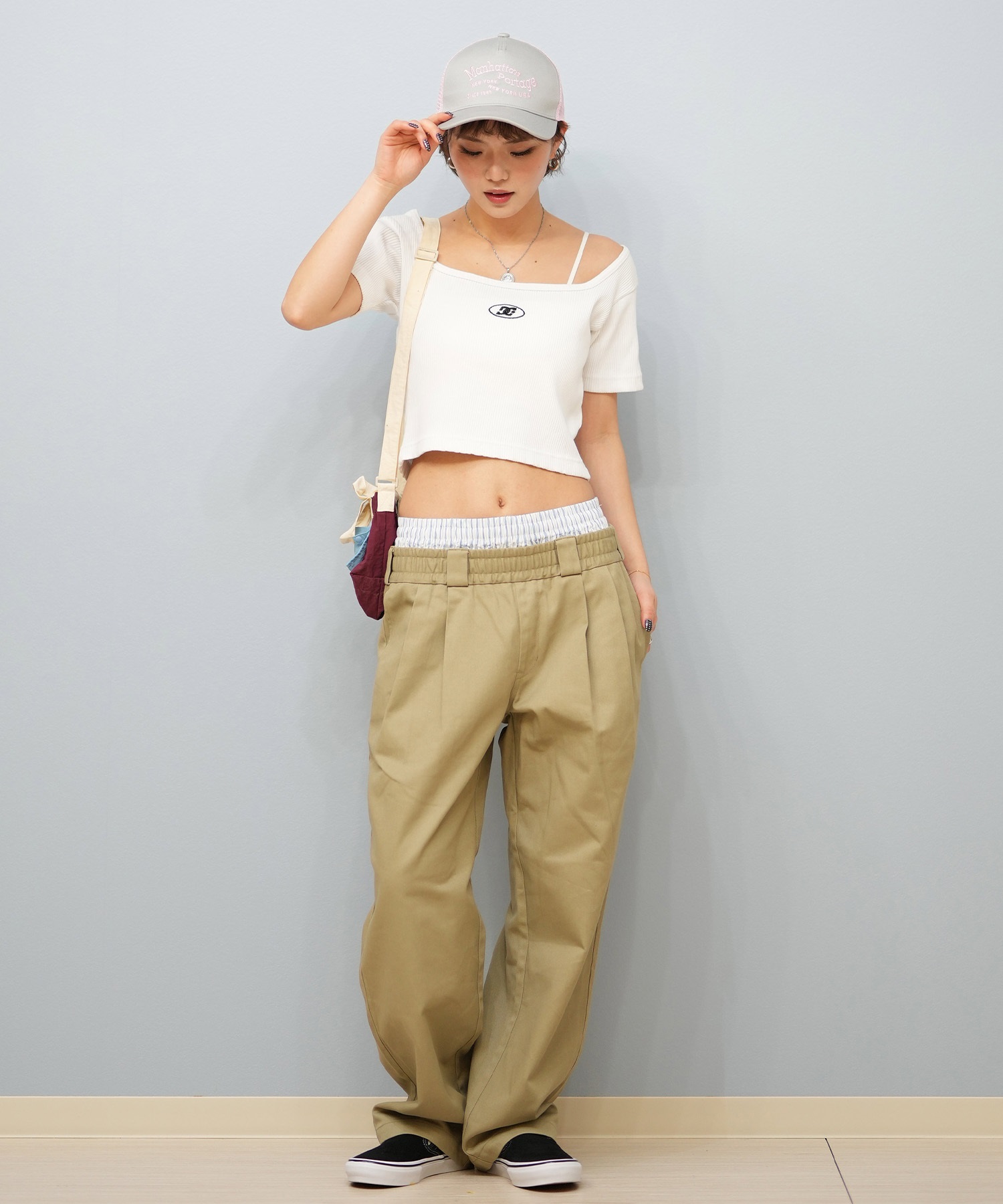 DC ディーシー 半袖 Tシャツ レディース スクエアネック クロップド丈 ショート丈 ロゴ セットアップ対応 LST252306(WHT-S)