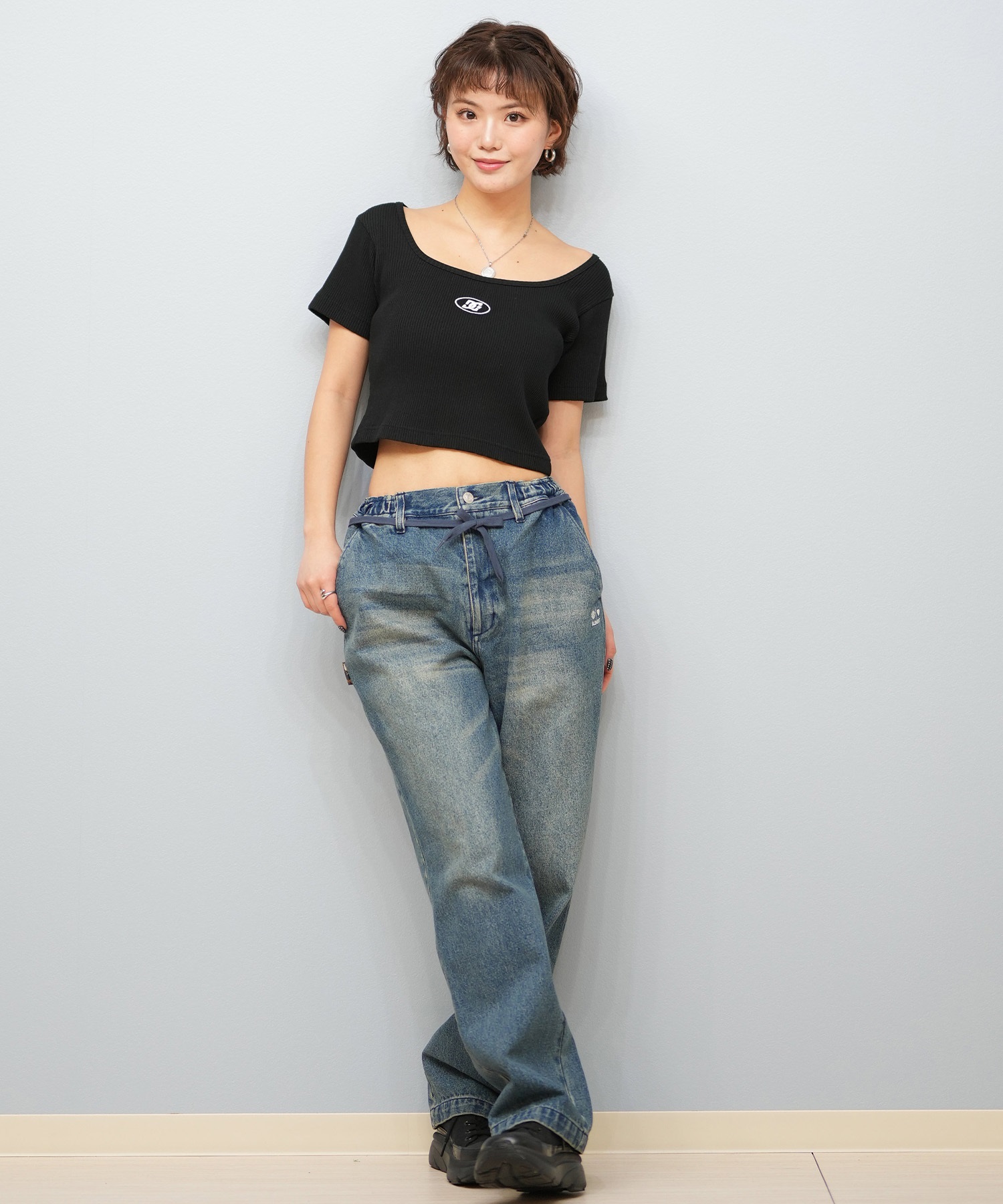 DC ディーシー 半袖 Tシャツ レディース スクエアネック クロップド丈 ショート丈 ロゴ セットアップ対応 LST252306(WHT-S)