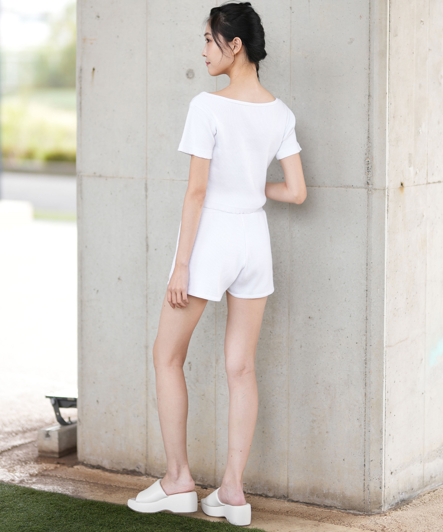 DC ディーシー ハーフパンツ ショートパンツ レディース スウェット ショーツ ロゴ リブ セットアップ対応 LWS252301(WHT-S)