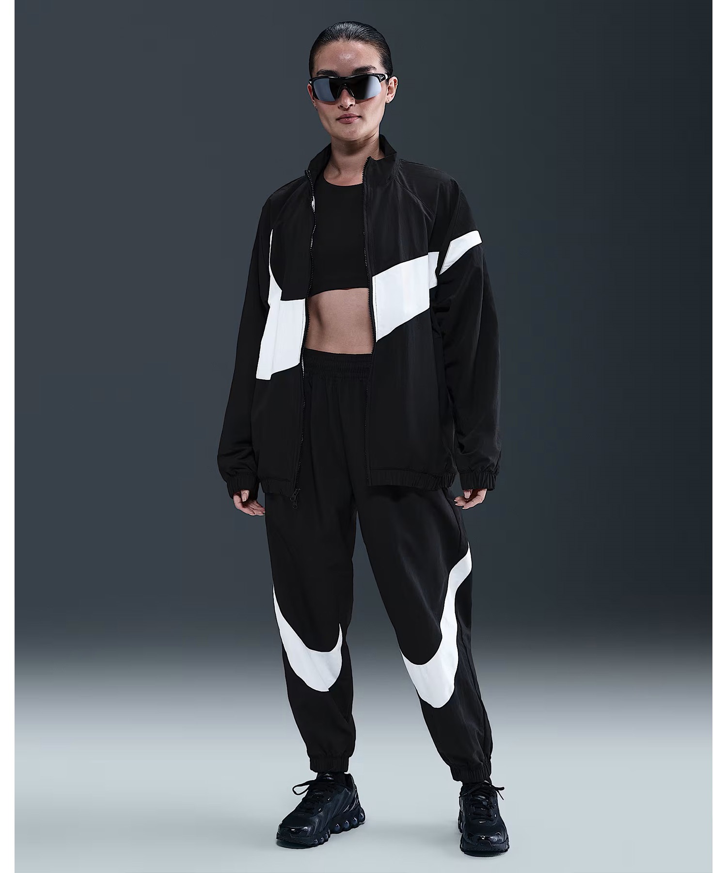 NIKE ナイキ ナイロン ジャケット レディース トラックジャケット ロゴ