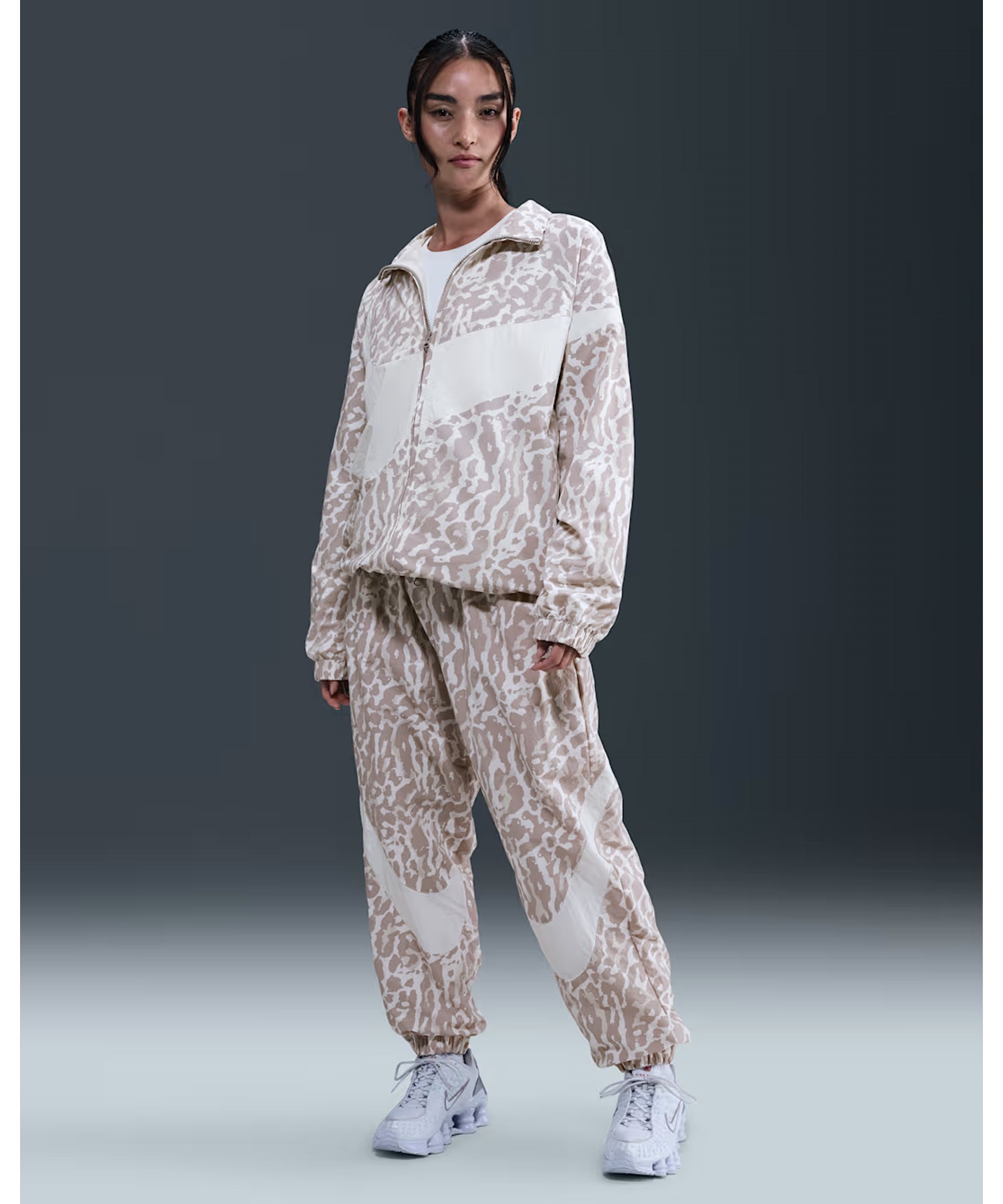 NIKE ナイキ ジャージ トラックジャケット レディース ヒョウ柄